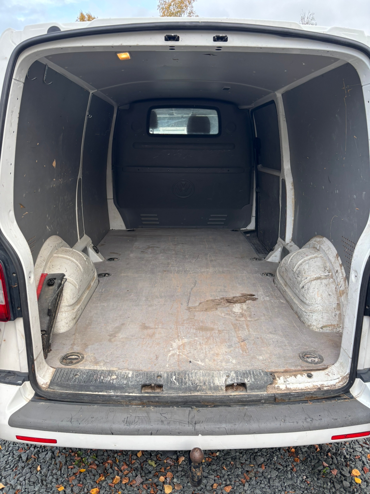 Volkswagen Transporter 2.0 TDI 2011, photo 8/8