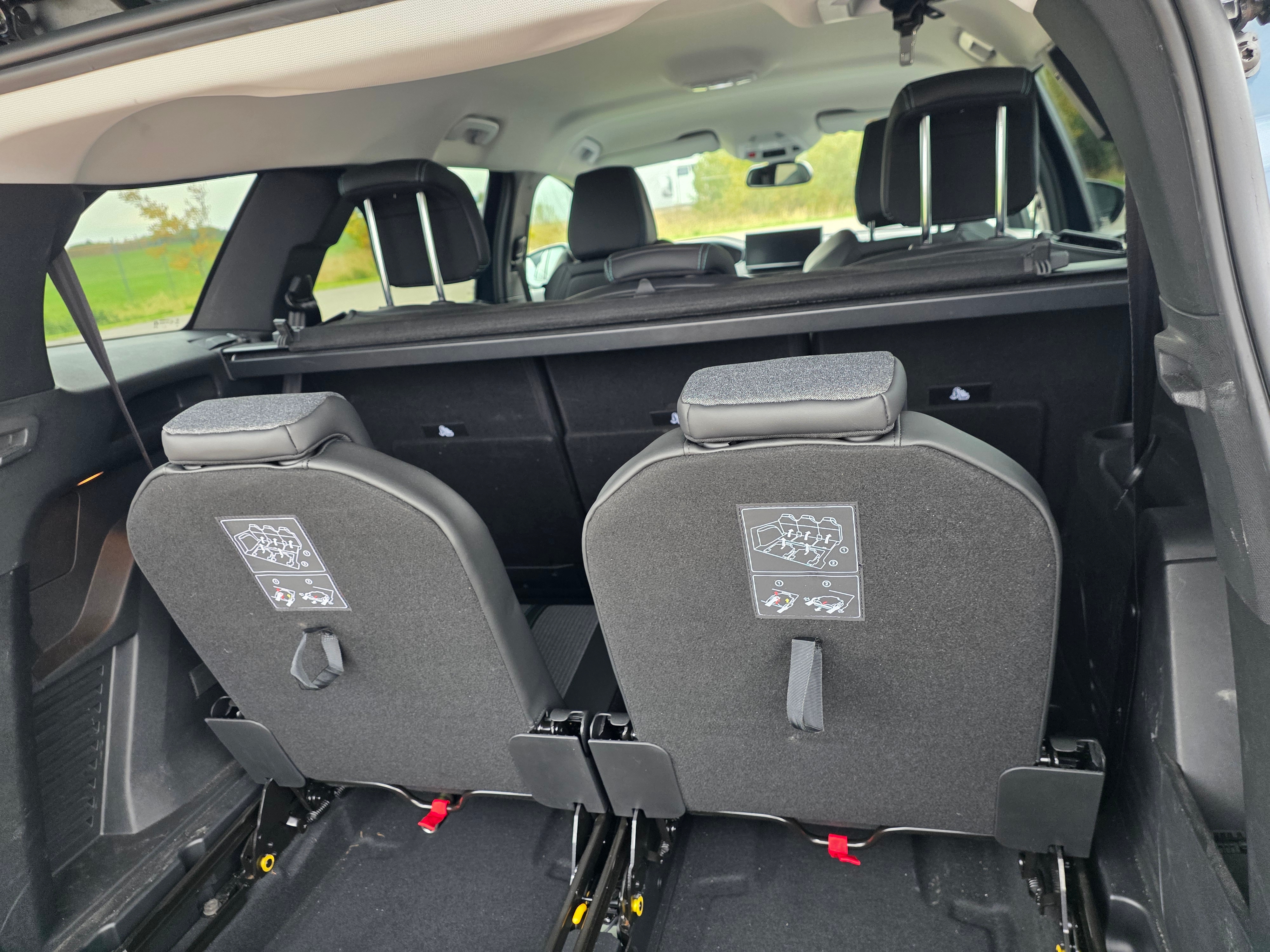 Peugeot 5008 1.2 PureTech 130 2021, photo 7/10