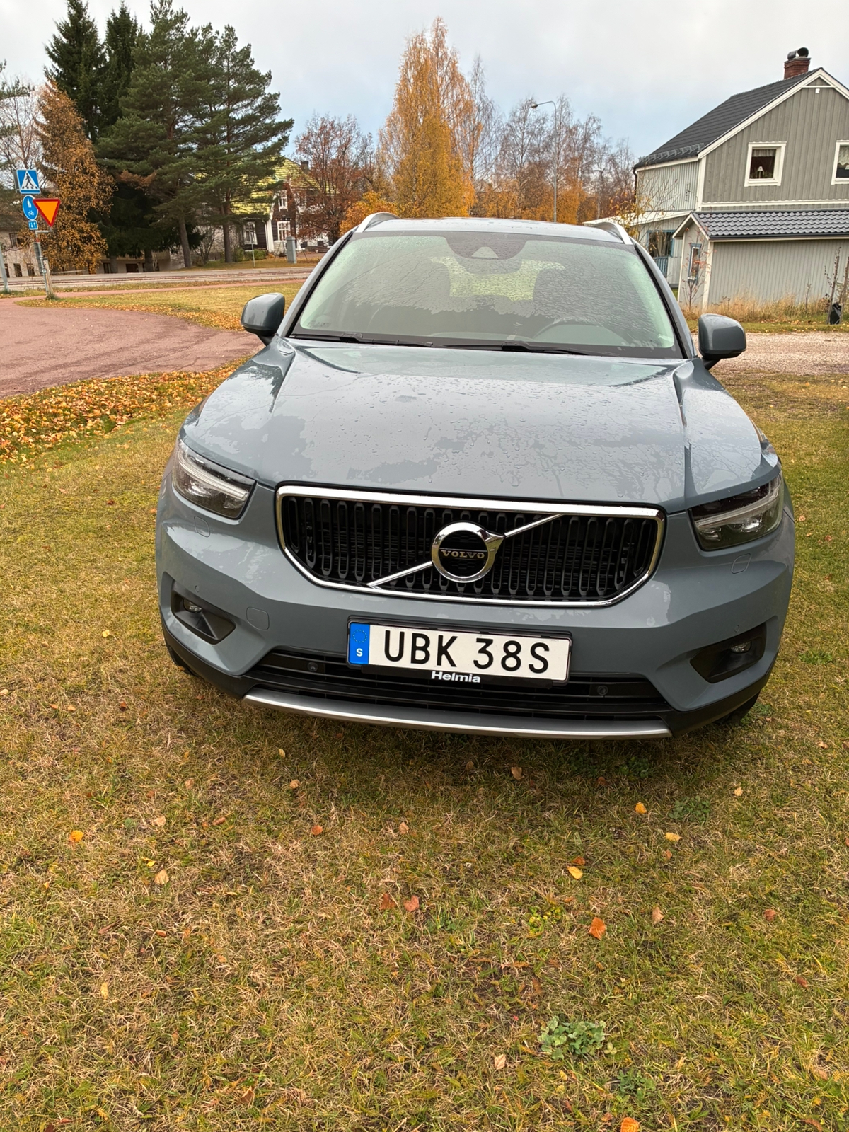 Volvo XC40 T4 Momentum 2020, kuva 2/10