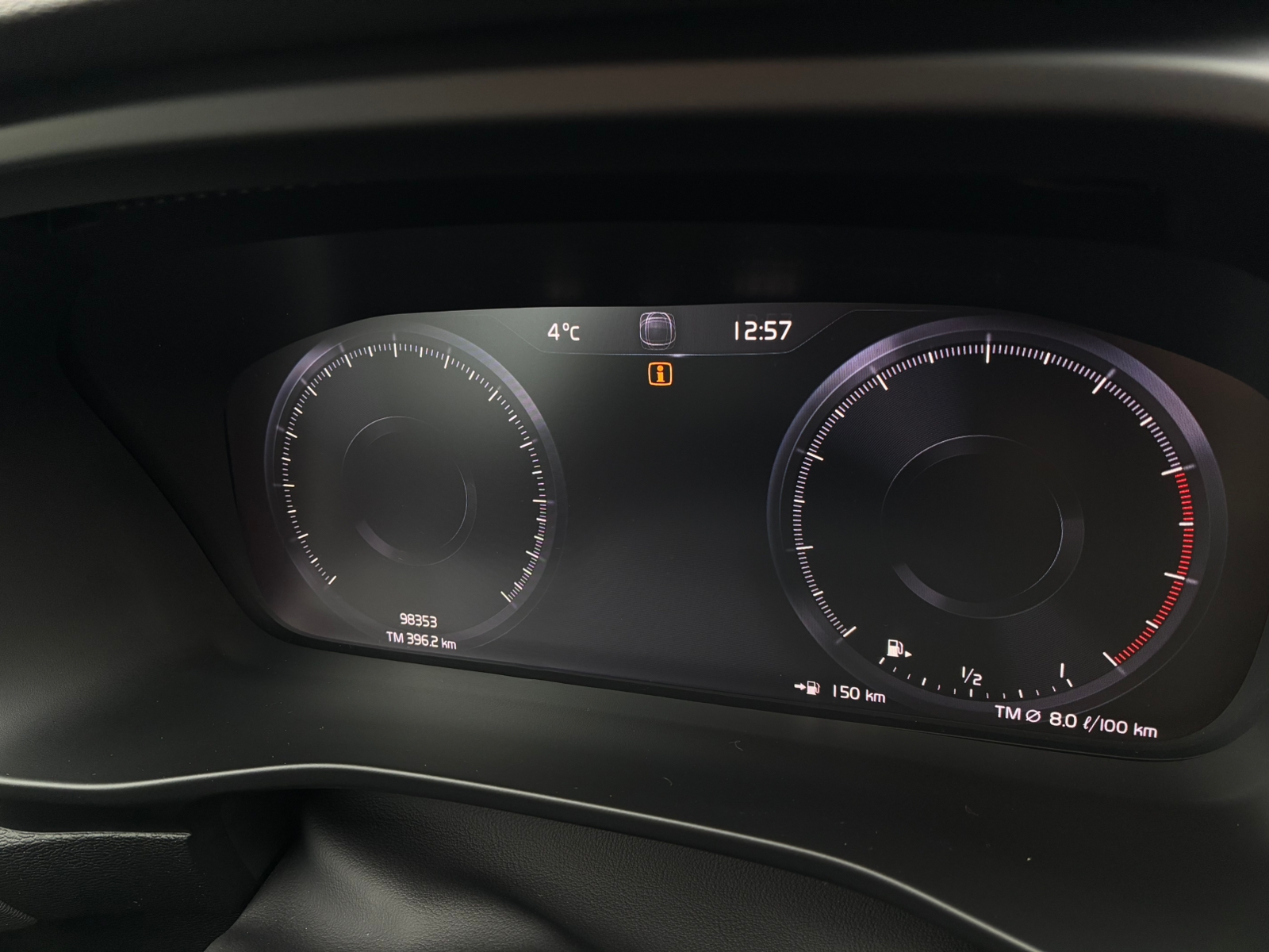 Volvo XC40 T4 Momentum 2020, kuva 5/10