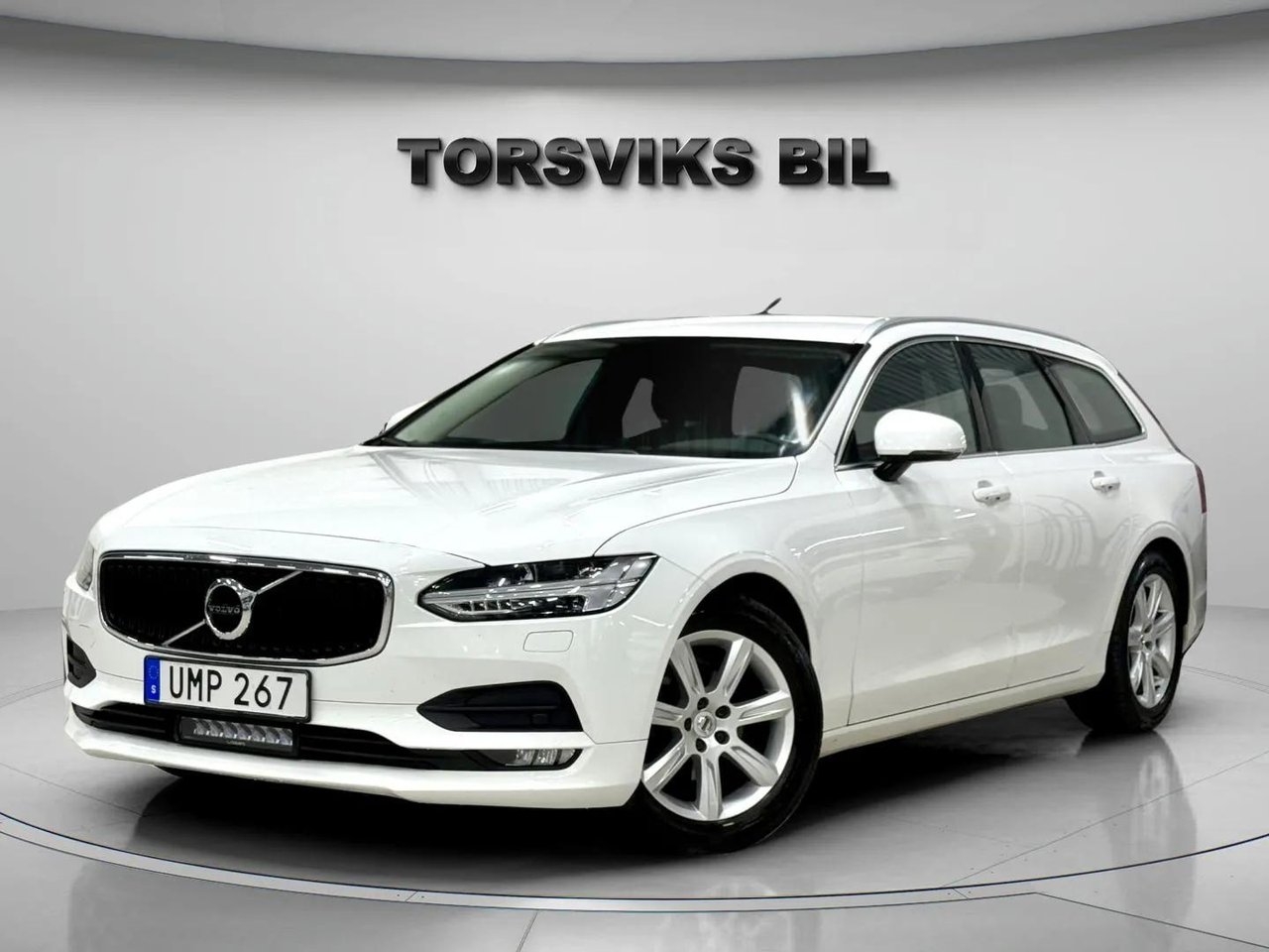 Volvo V90 D4