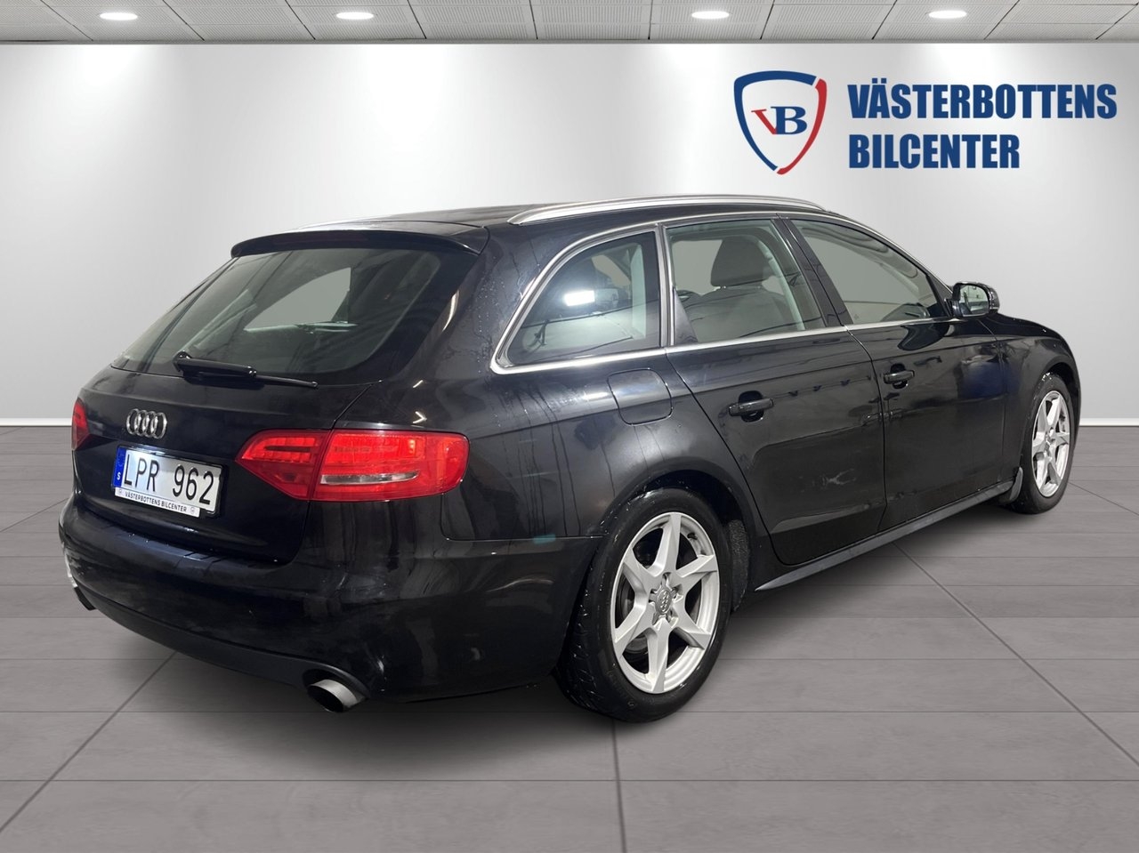 Audi A4 2.0 TFSI flexible fuel 2011, bild 3/10