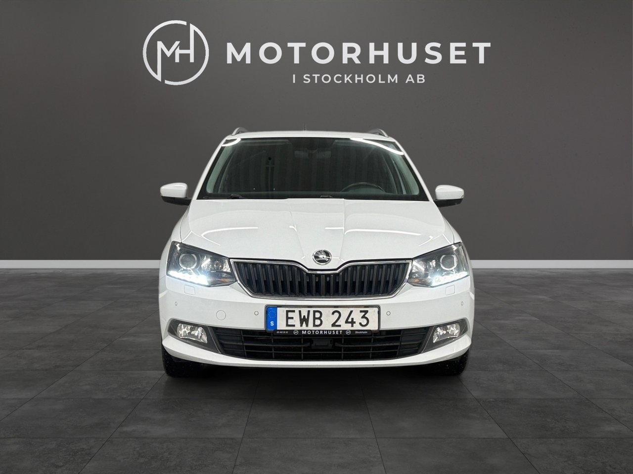 Skoda Fabia 1.2 TSI Elegance 2015, photo 2/10