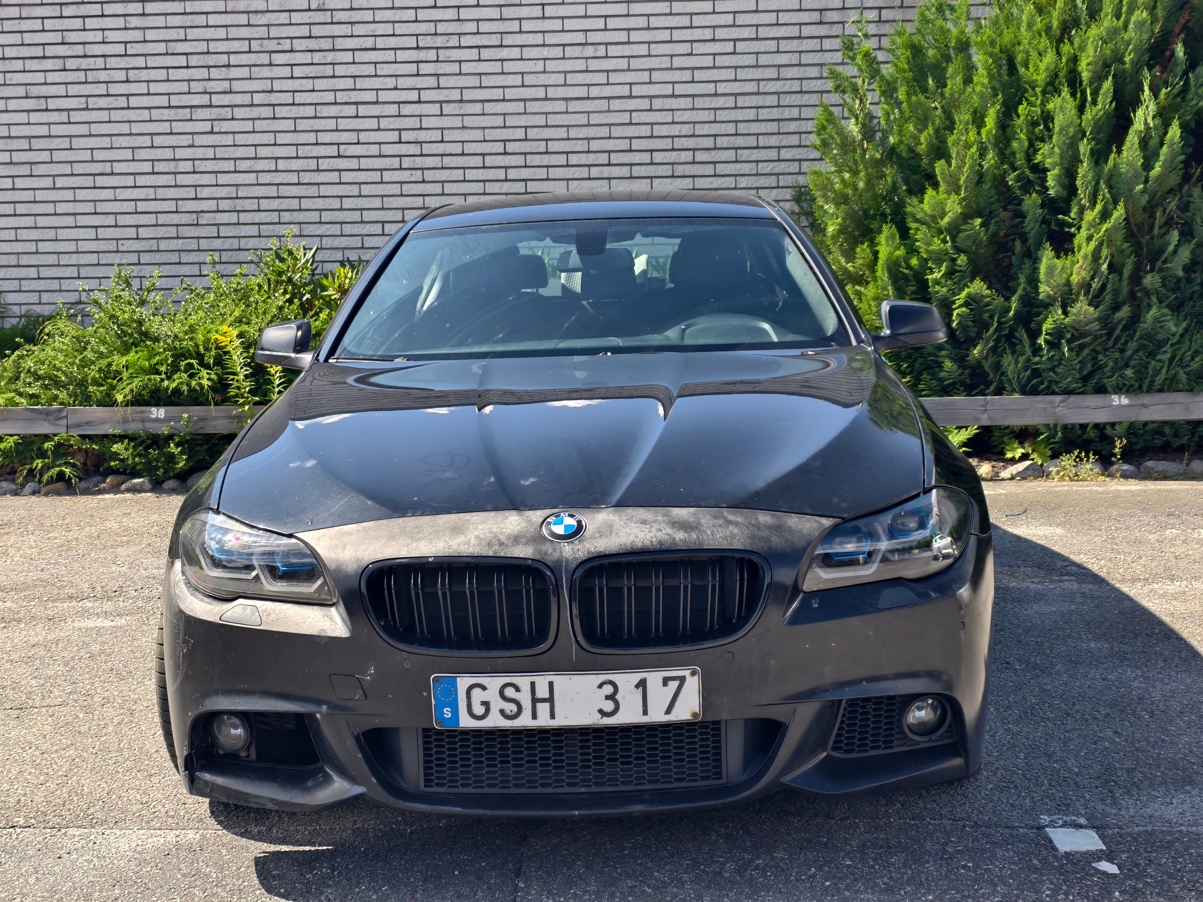 BMW 520d 2013, bild 2/4