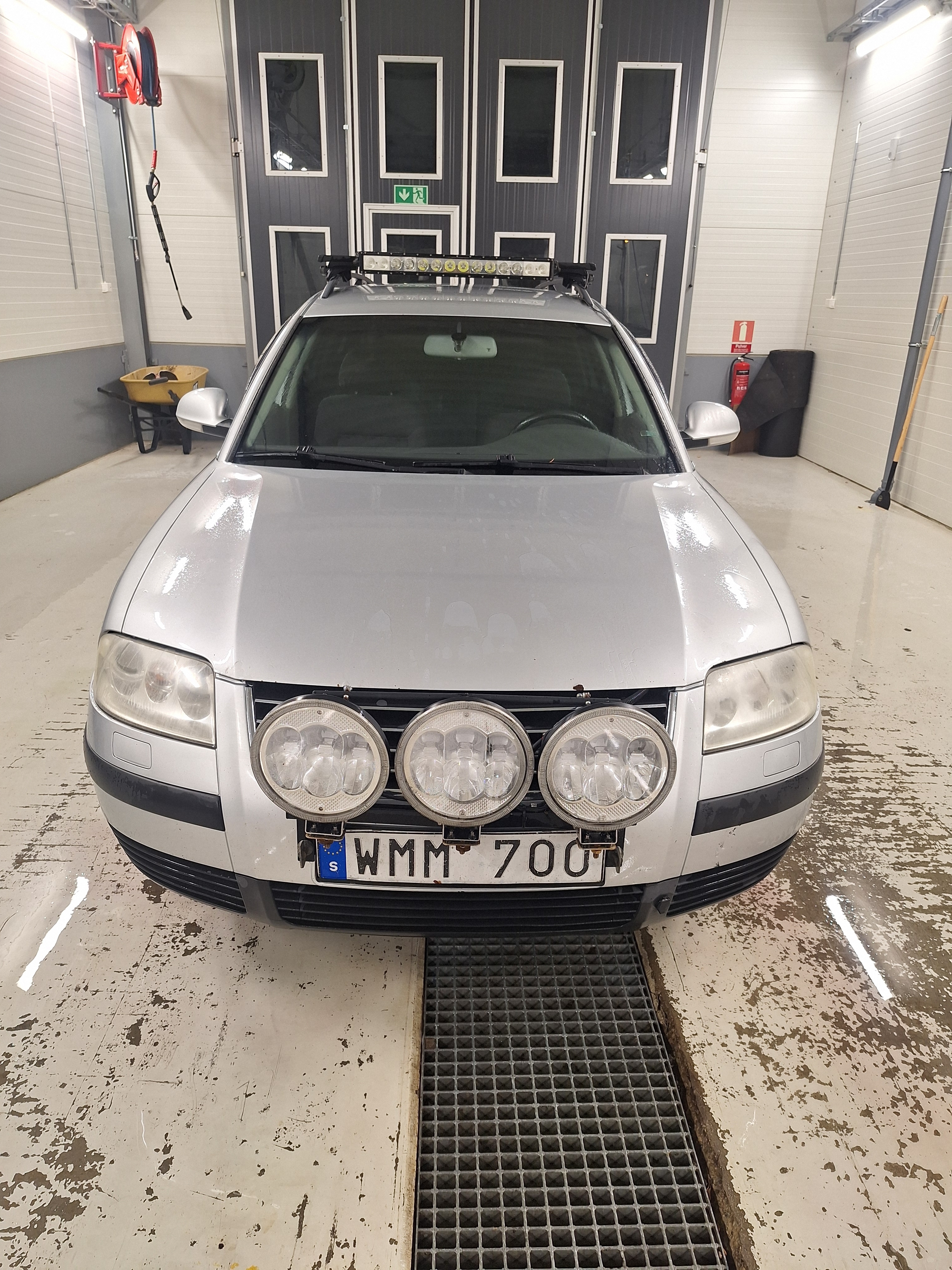 Volkswagen Passat 1.9 TDI 2005, kuva 6/10