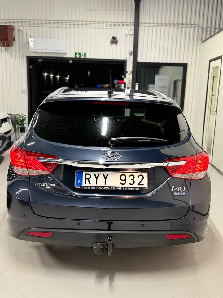 Hyundai i40 1.7 CRDi Business 2013, photo 7/10