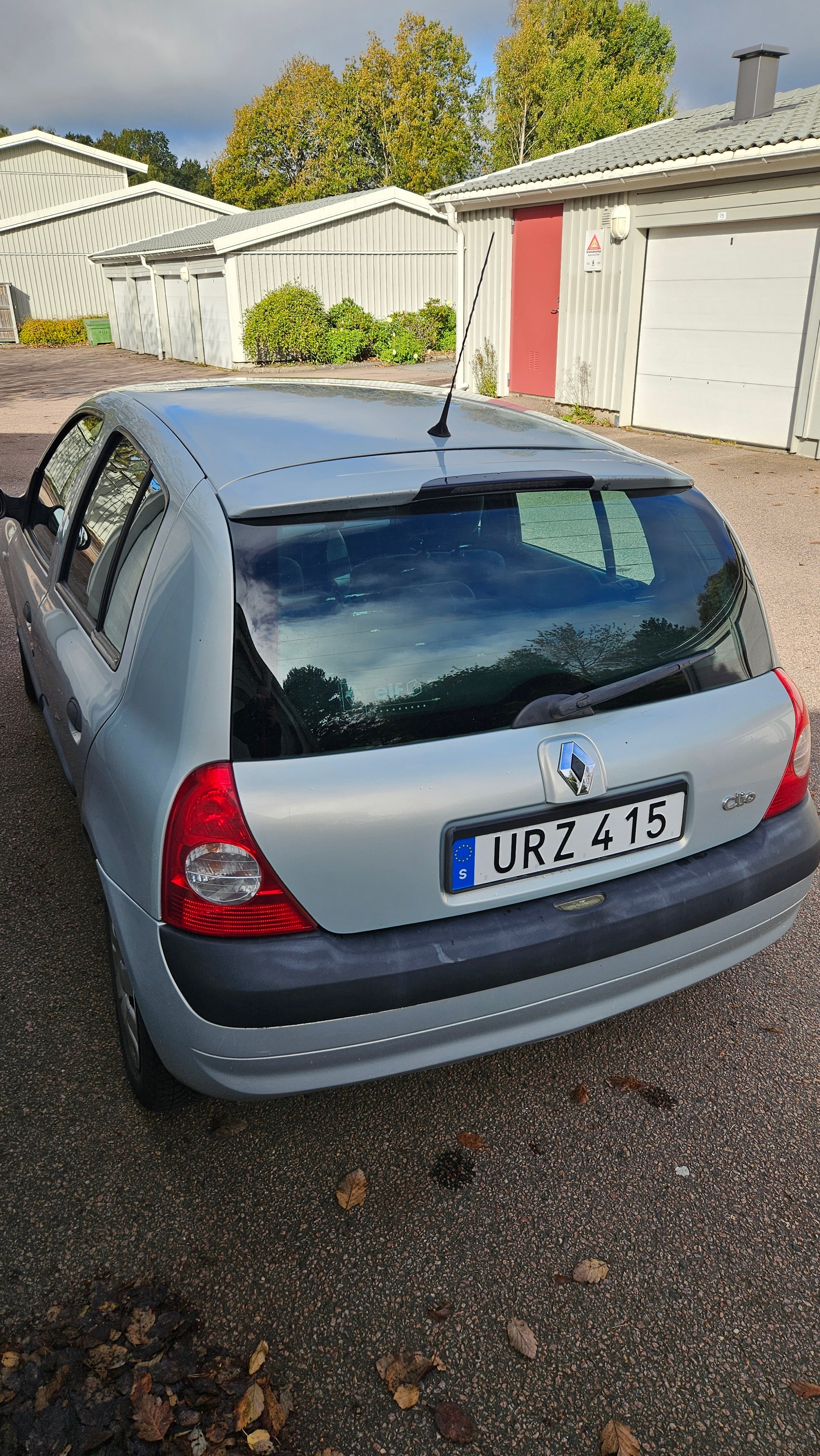 Renault Clio 1.2 16V 2004, bild 2/10