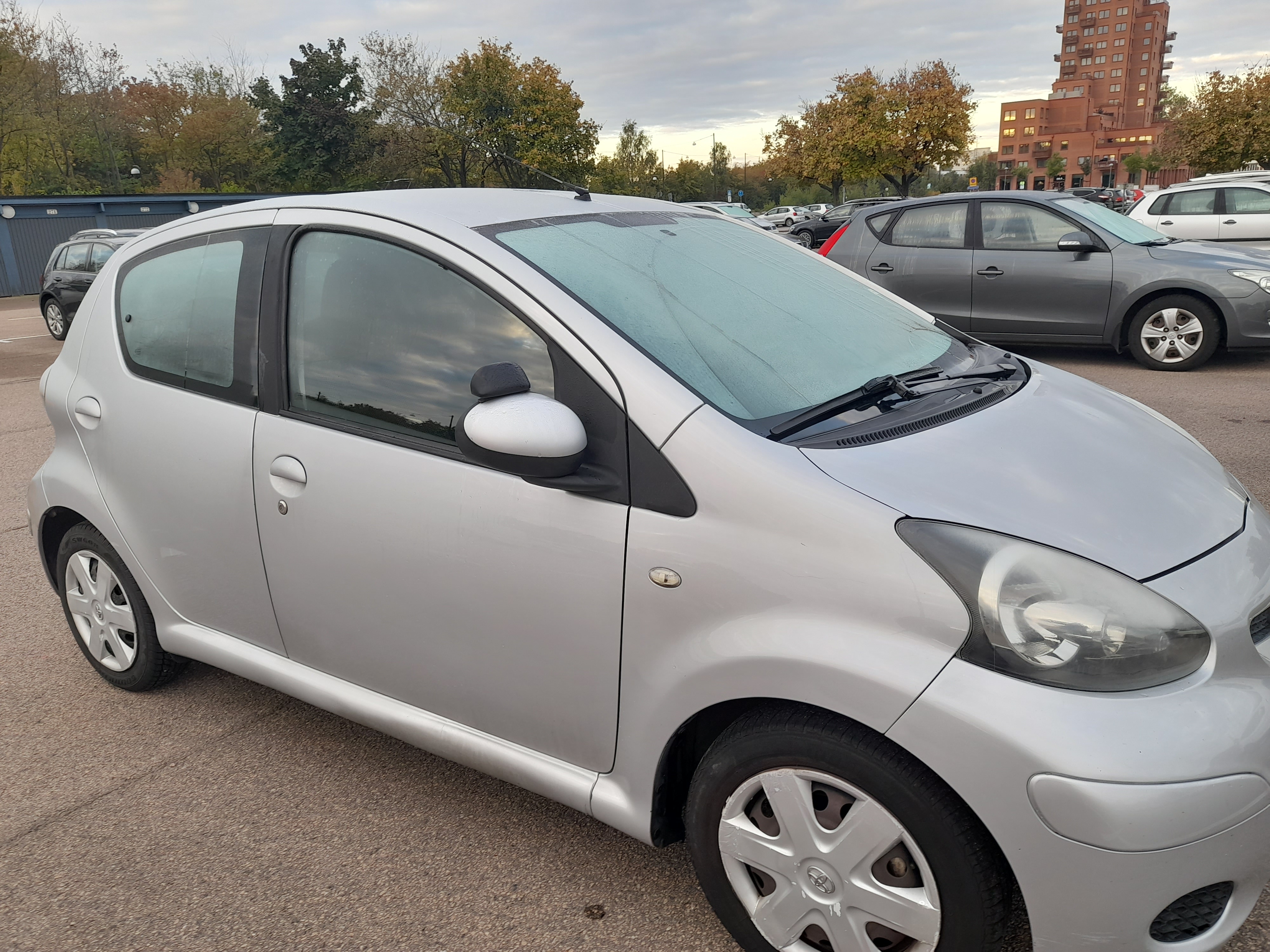 Toyota Aygo 1.0 2010, bild 2/2