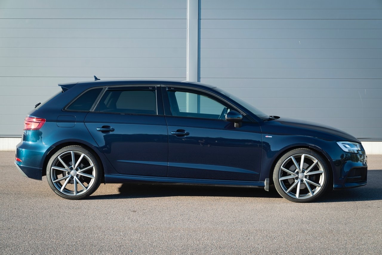 Audi A3 2.0 TFSI S line 2018, bild 4/10