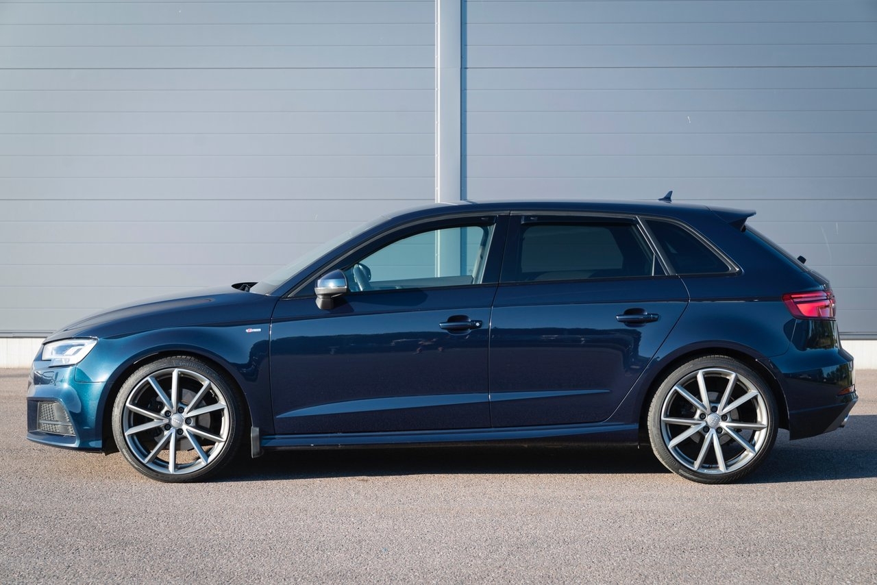 Audi A3 2.0 TFSI S line 2018, bild 6/10