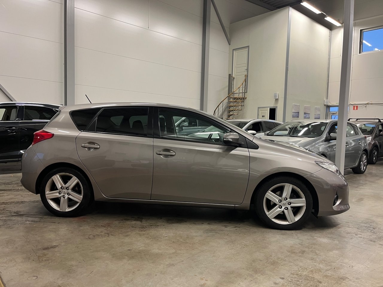 Toyota Auris 1.6 2015, bild 7/10