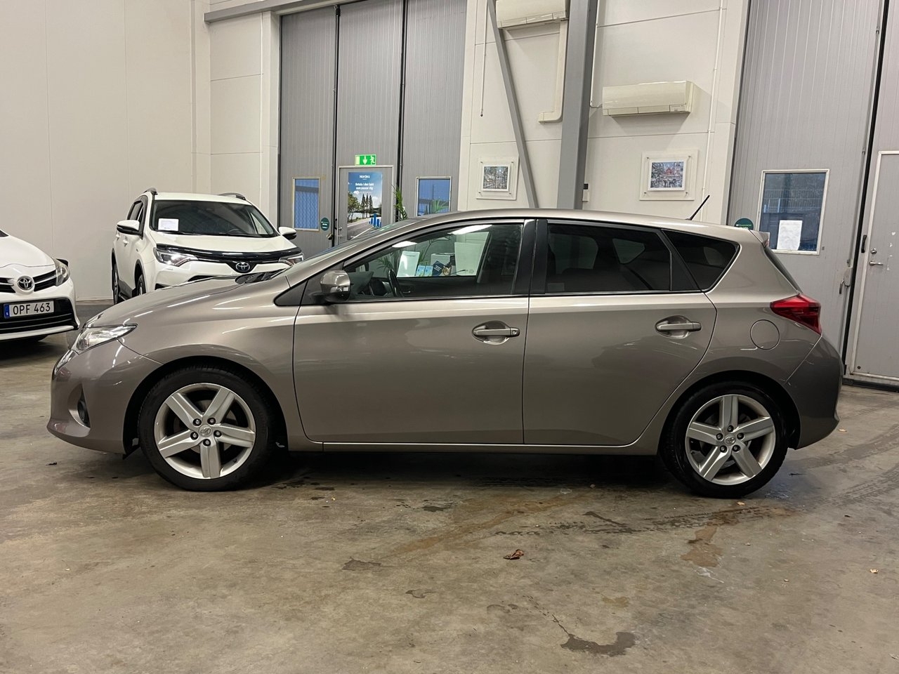 Toyota Auris 1.6 2015, bild 4/10