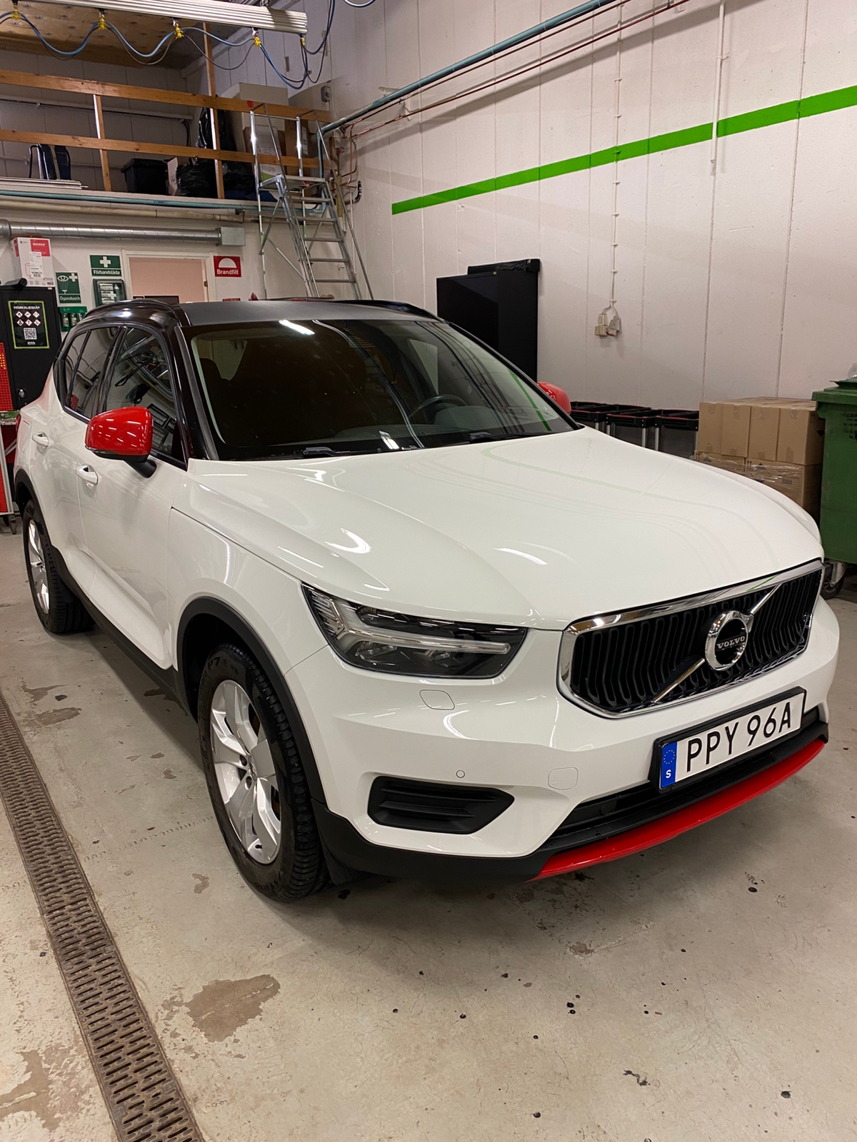 Volvo XC40 T3 2020, kuva 2/7