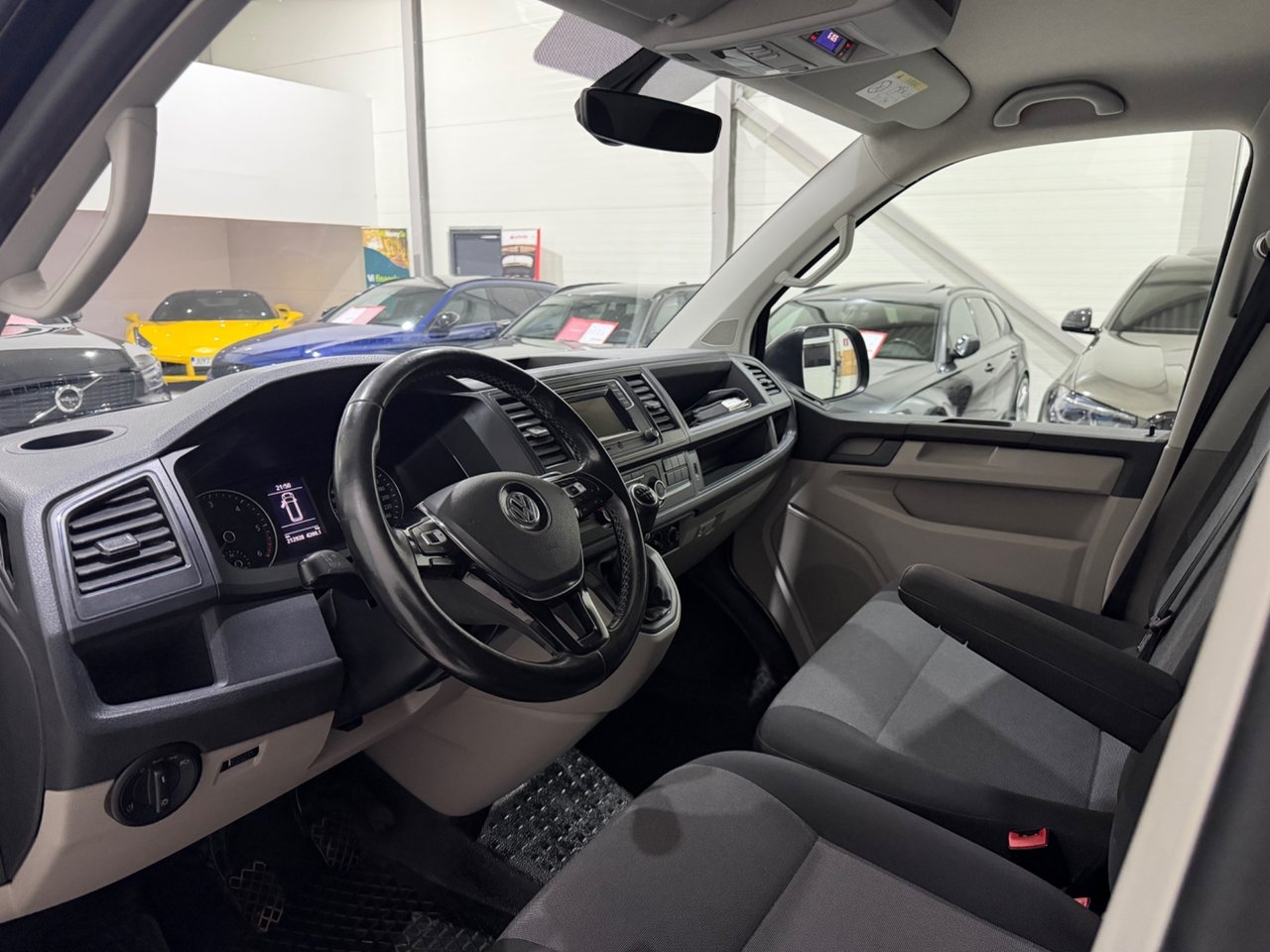Volkswagen Transporter 2.0 TDI SCR 2016, kuva 5/10