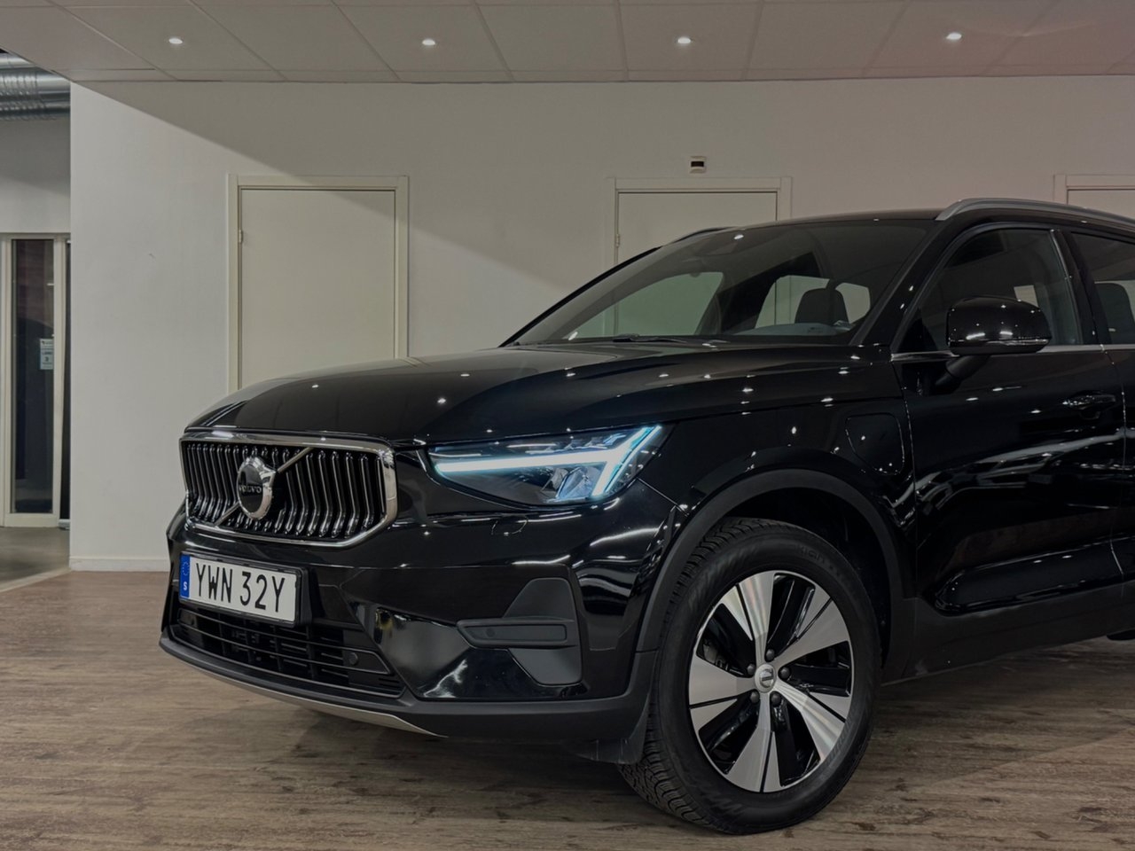 Volvo XC40 T4 Core 2023, bild 3/10
