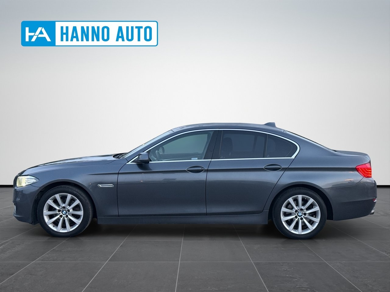 BMW 520d 2016, bild 2/10
