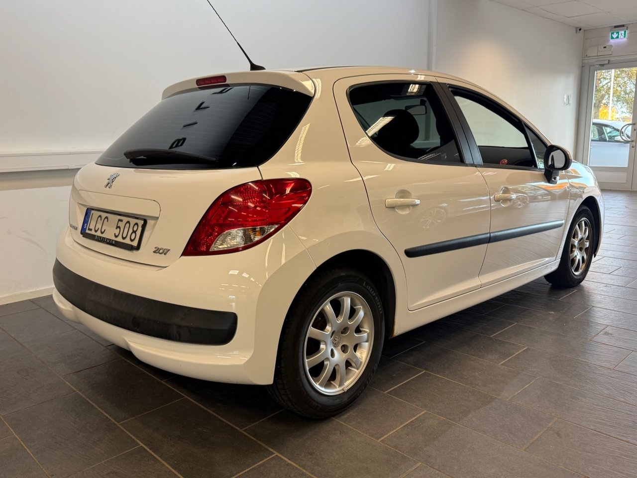 Peugeot 207 HDi FAP 92 2010, photo 6/6