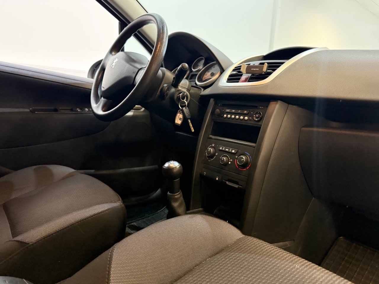 Peugeot 207 HDi FAP 92 2010, photo 4/6