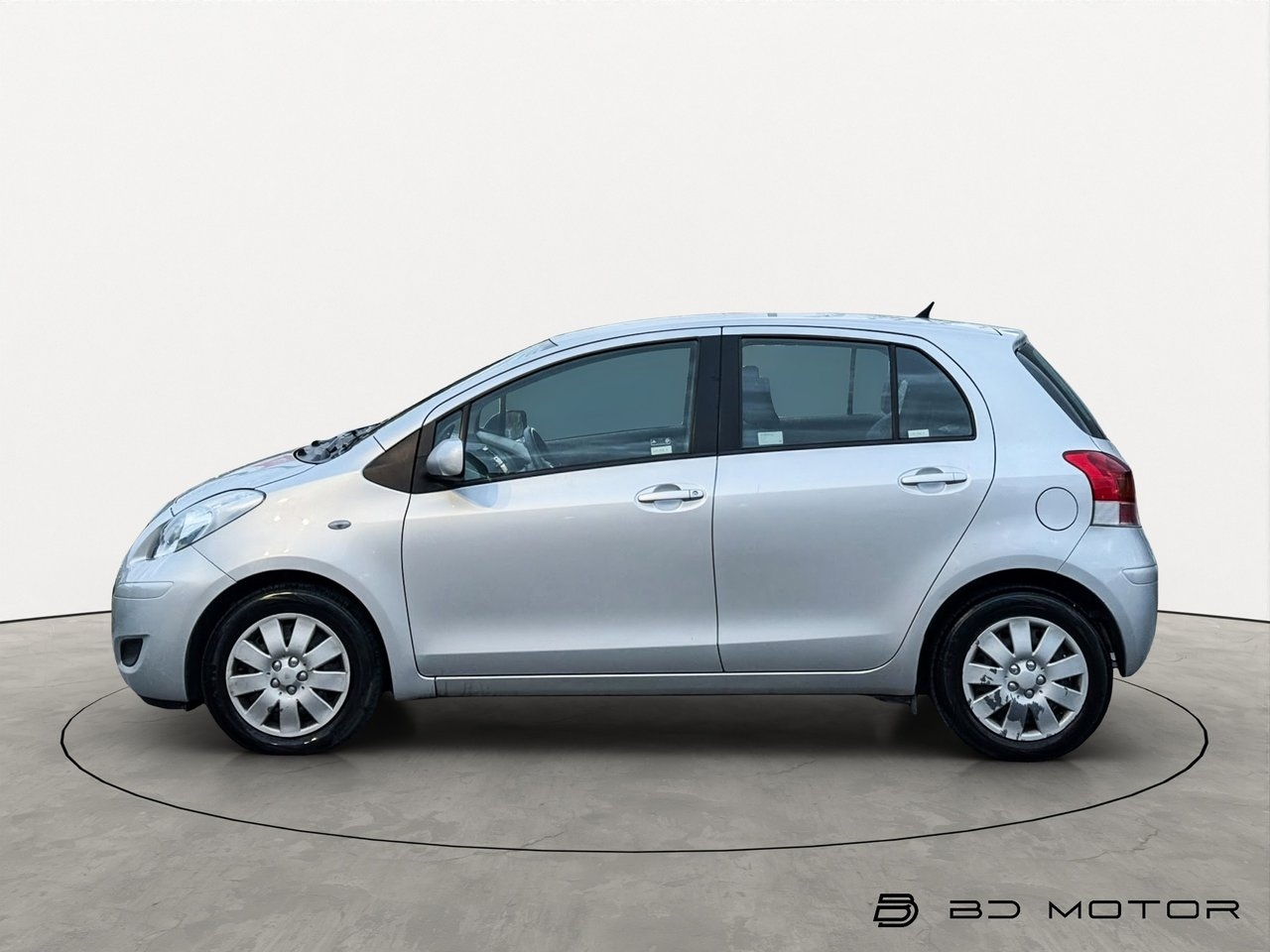 Toyota Yaris 1.33 2009, bild 2/10