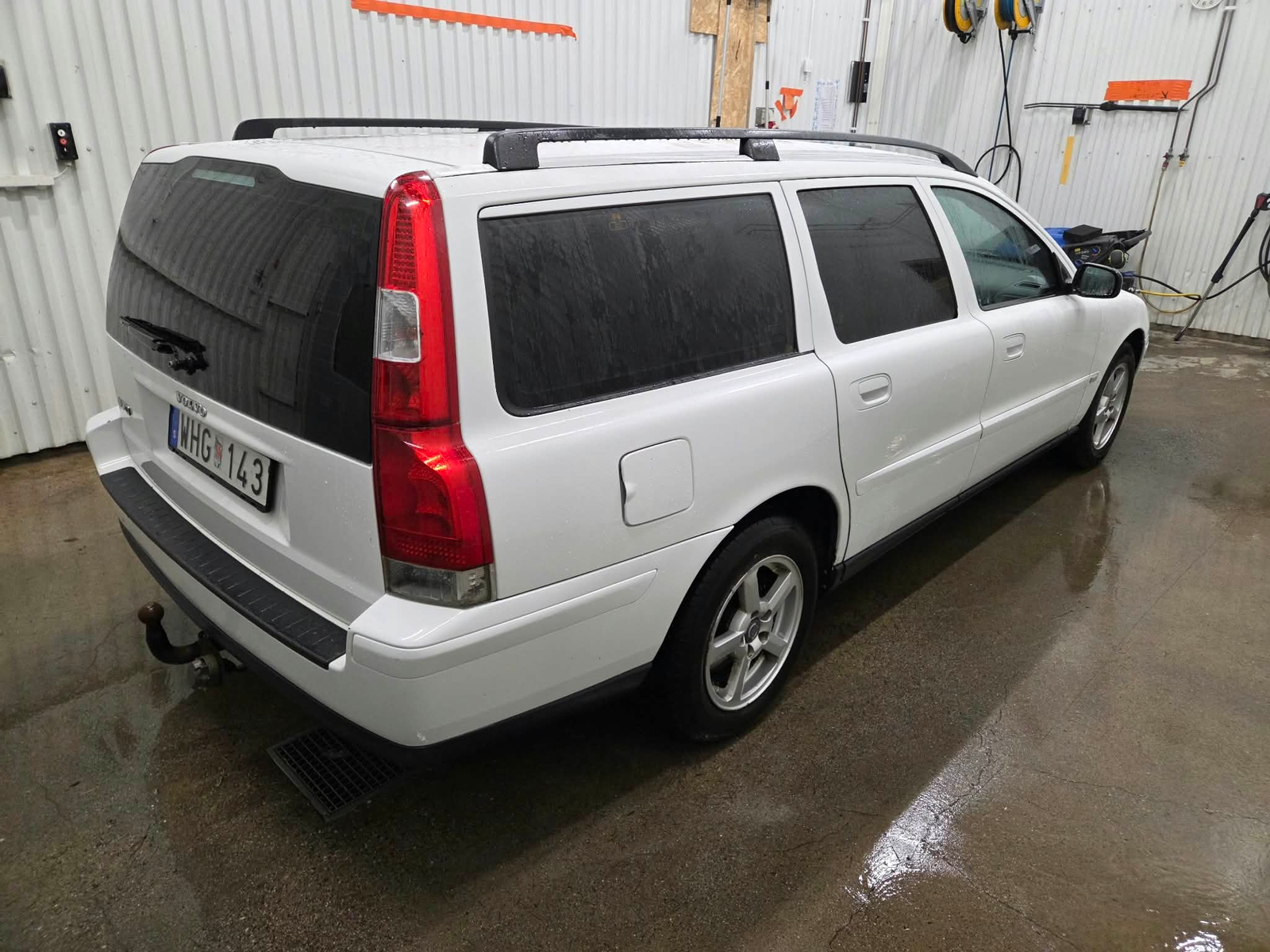 Volvo V70 2.4 2005, kuva 3/6