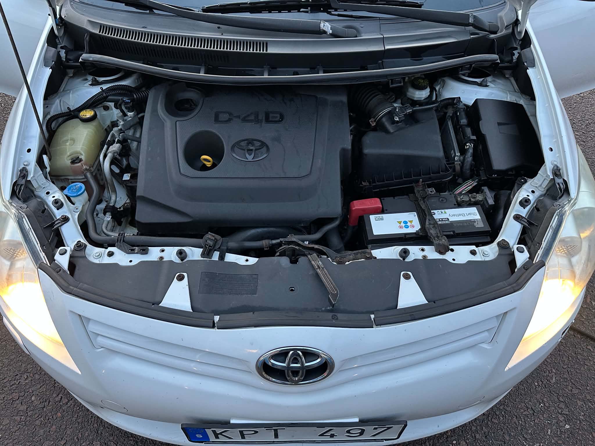 Toyota Auris 1.4 D-4D 2010, bild 7/9
