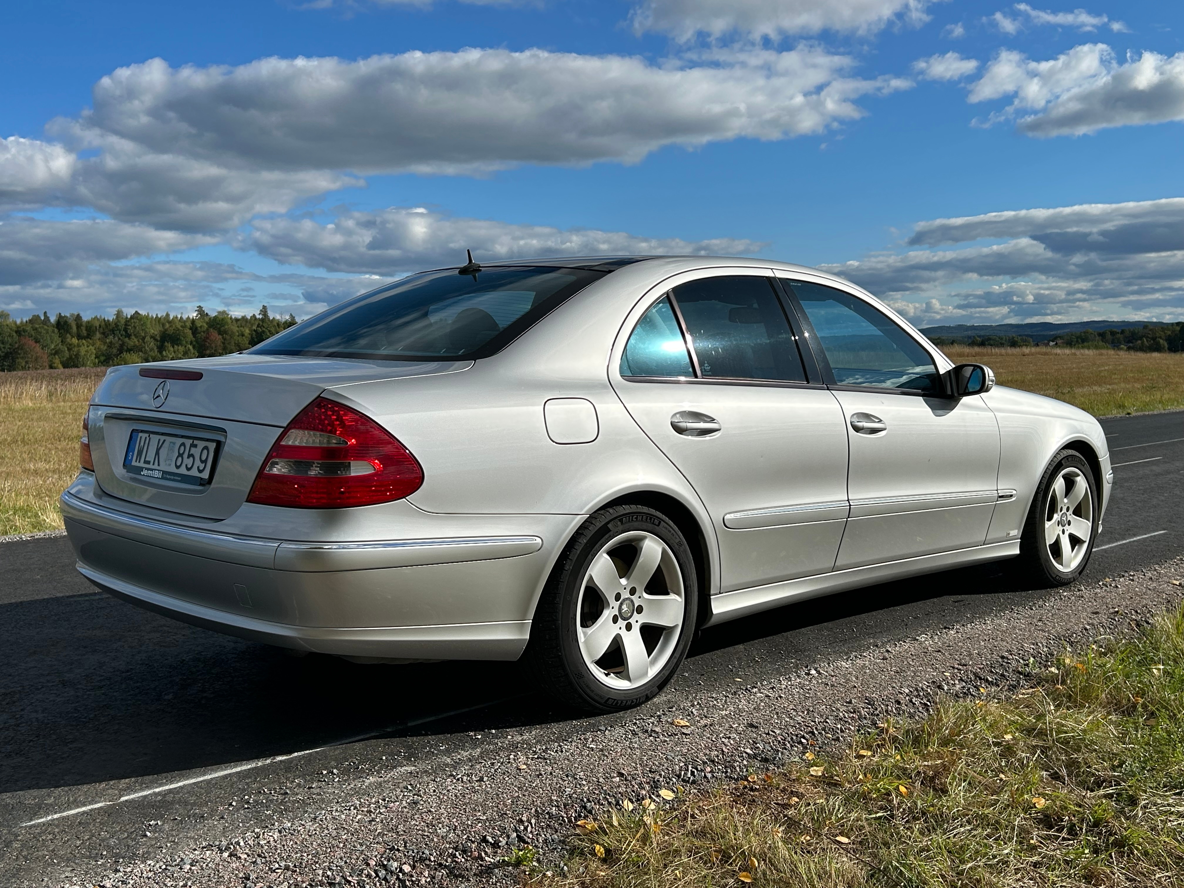 Mercedes-Benz E 500 2005, bild 5/7