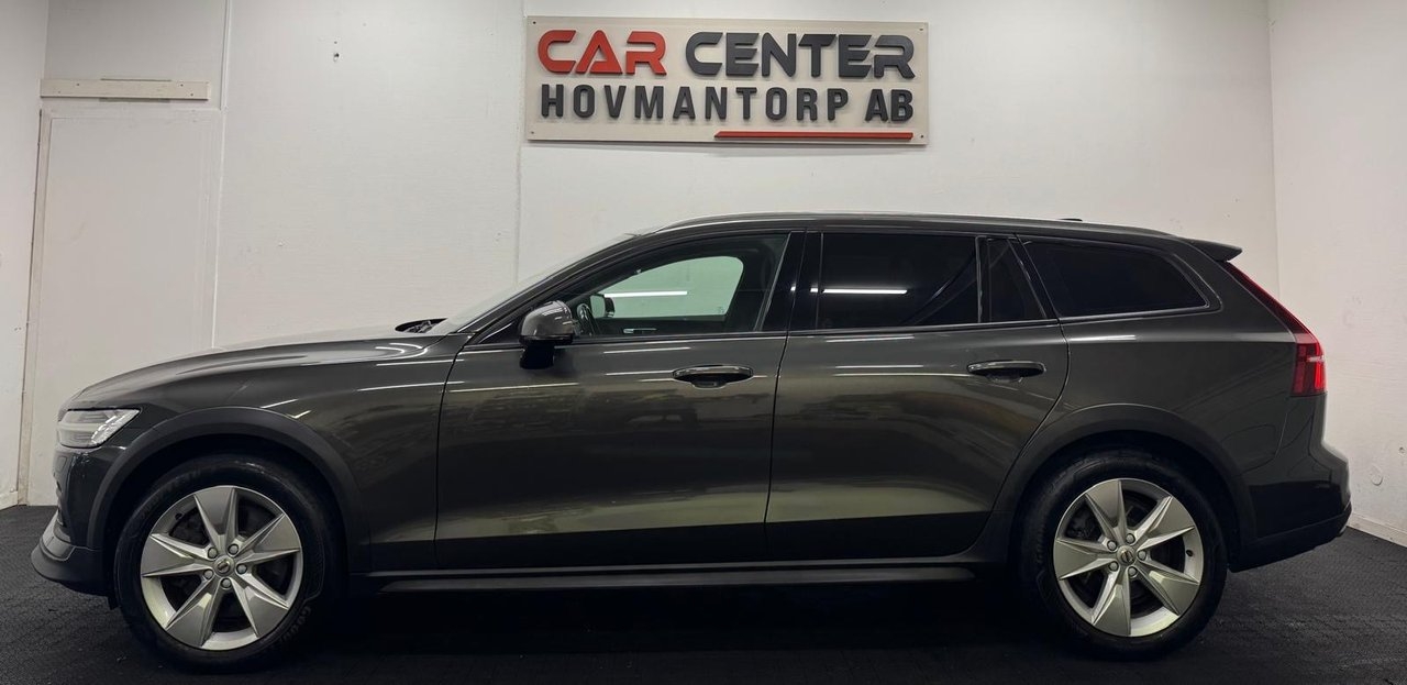 Volvo V60 Cross Country D4 2020, bild 2/10