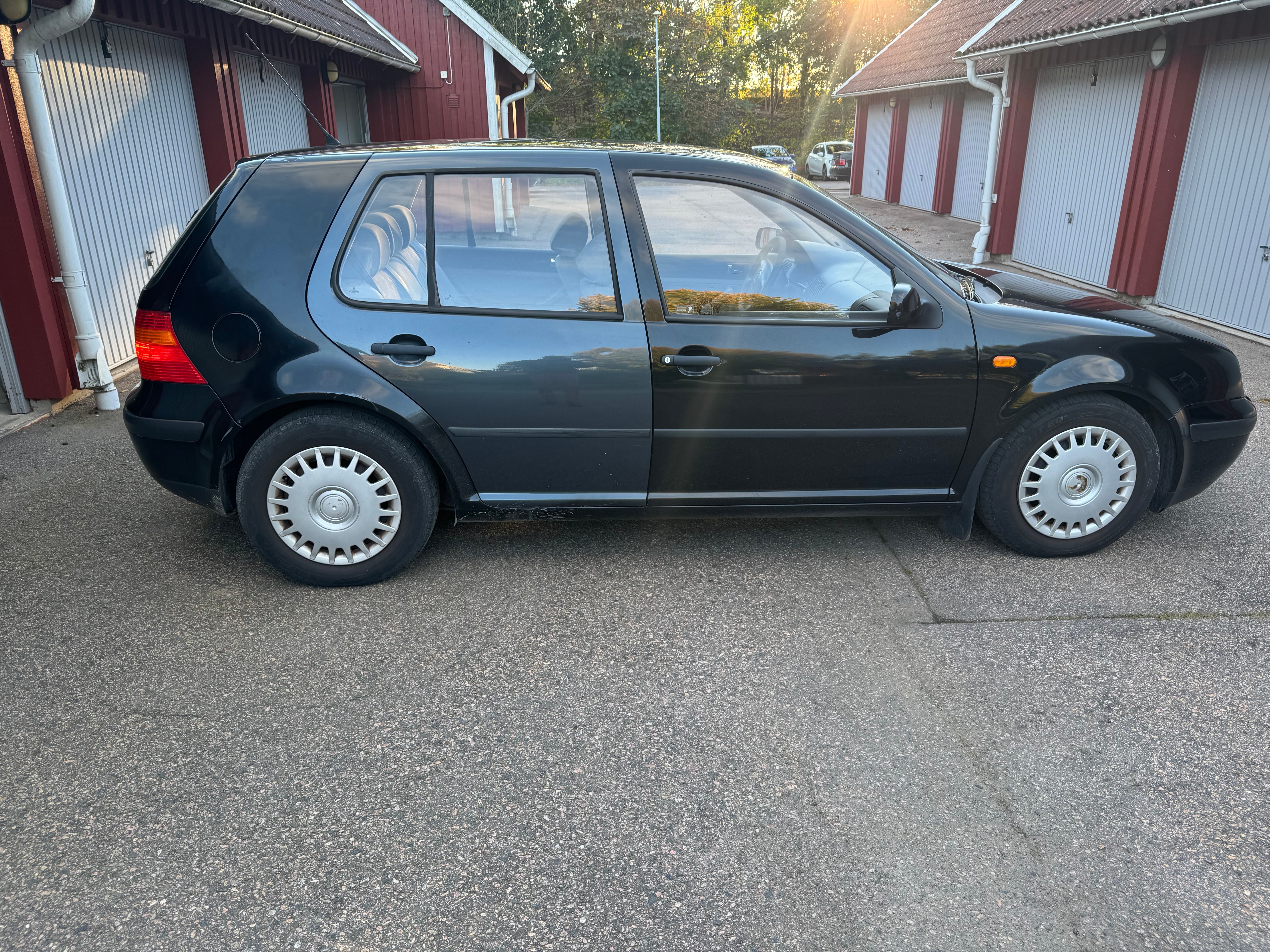 Volkswagen Golf 1.6 1999, bild 4/7