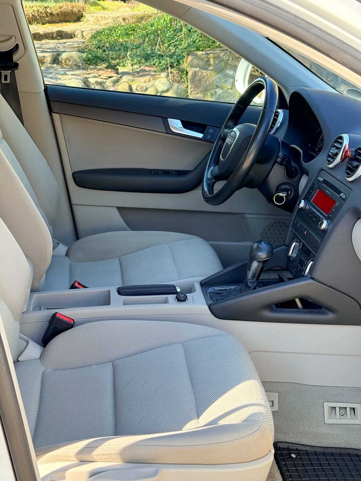Audi A3 2010, bild 6/8