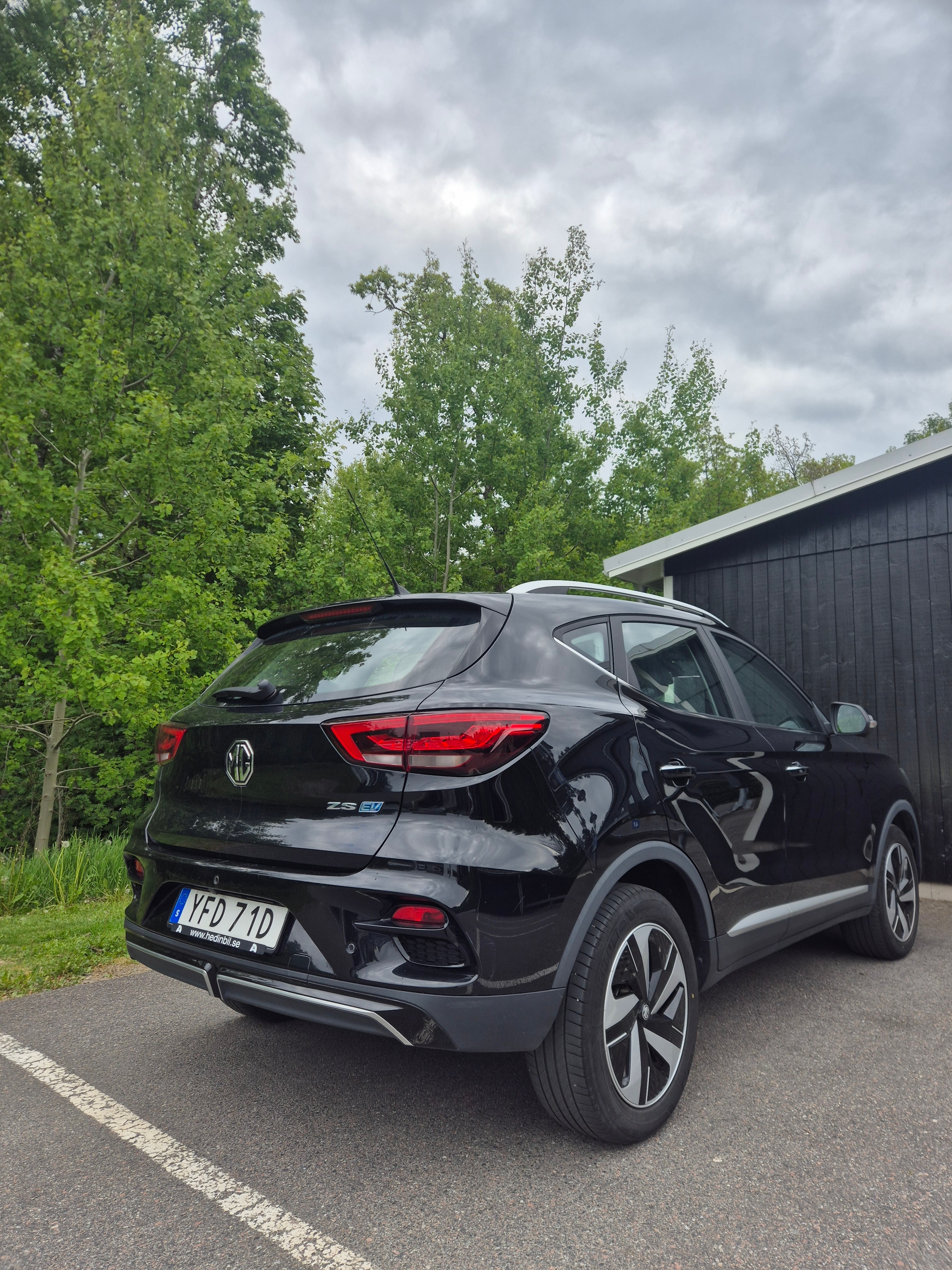 MG ZS EV Maximum Range 2022, bild 2/5