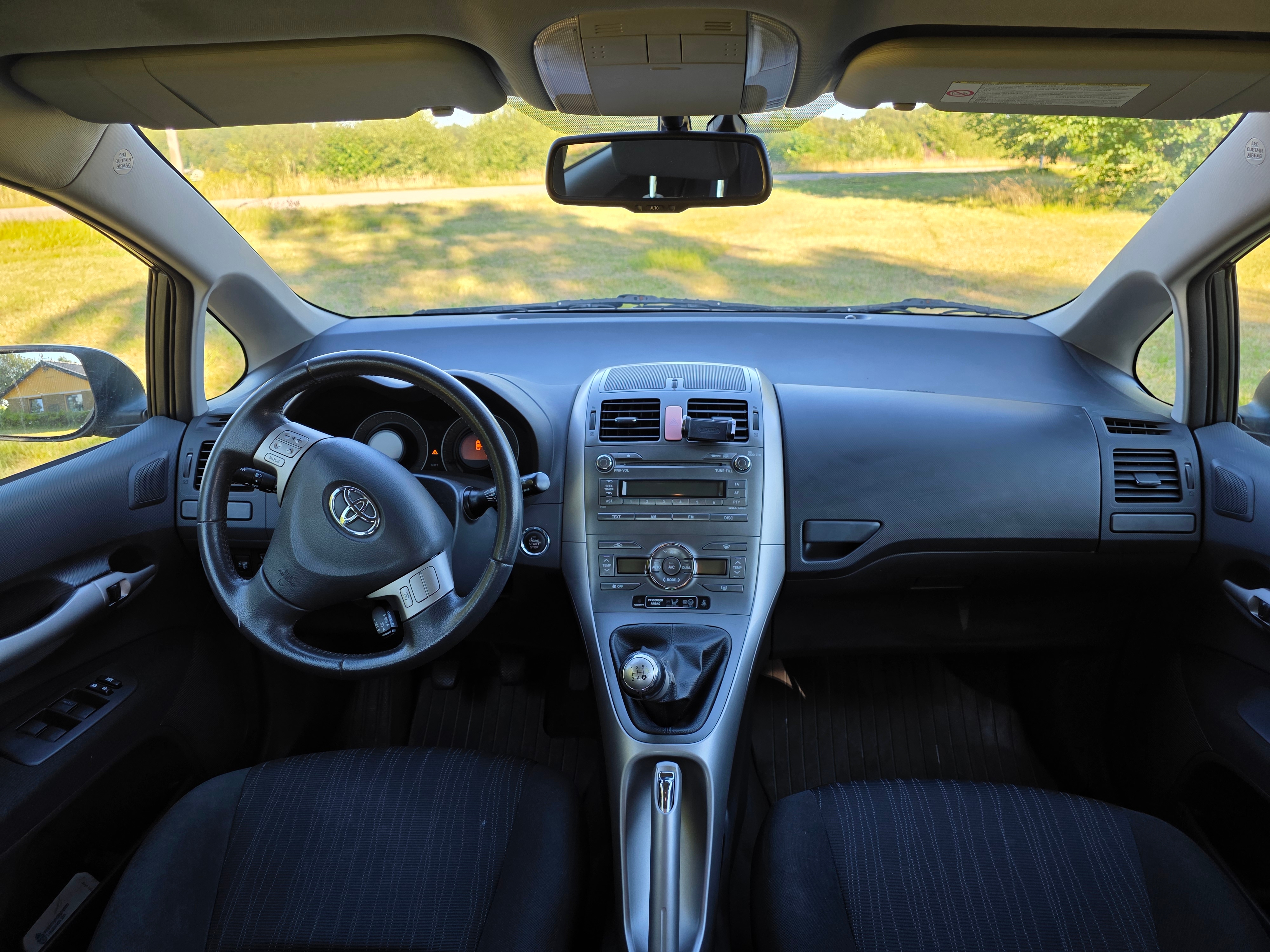 Toyota Auris 1.6 2008, bild 3/7