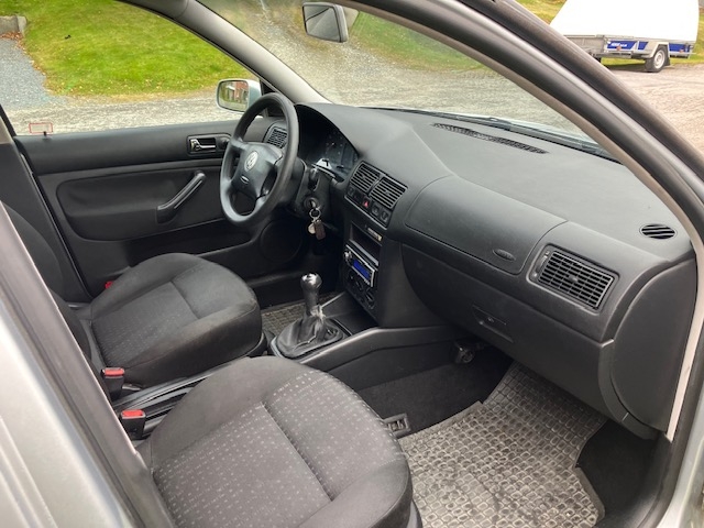 Volkswagen Golf 1.6 2001, bild 4/6