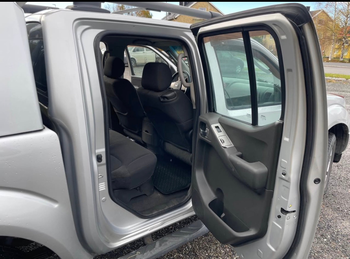 Nissan Navara 2.5 dCi 2006, bild 7/9