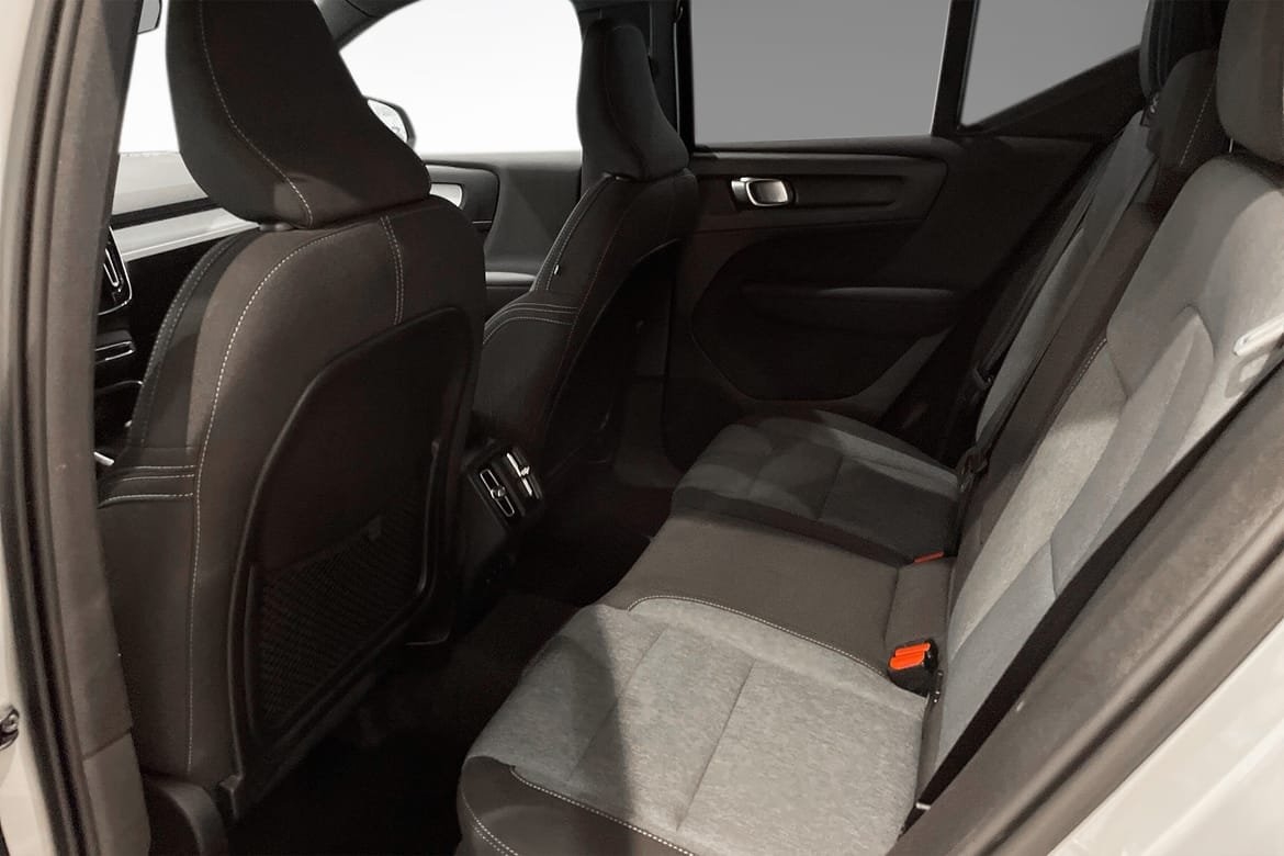 Volvo XC40 B3 Plus Dark 2025, bild 7/10