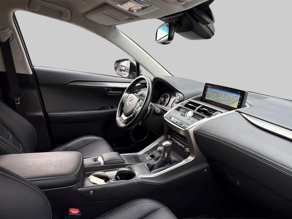 Lexus NX 300h Executive 2018, bild 6/10