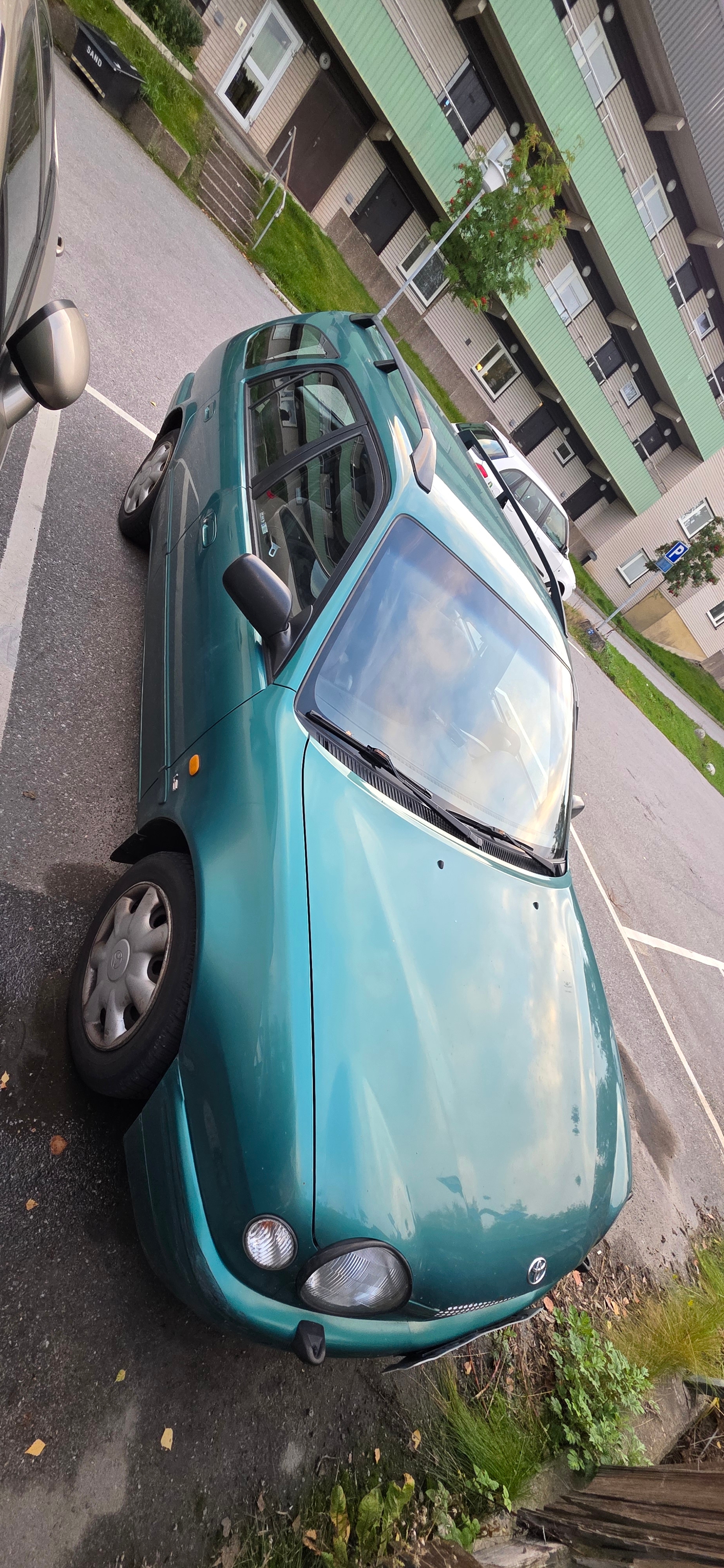 Toyota Corolla 1.6 1999, bild 2/5