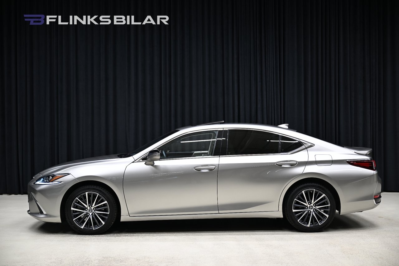 Lexus ES 300h 2023, bild 2/10