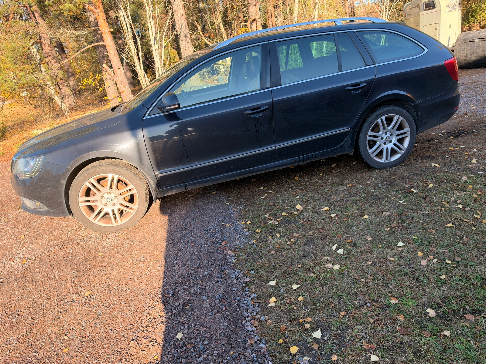 Skoda Superb 2.0 TDI 2014, kuva 3/10