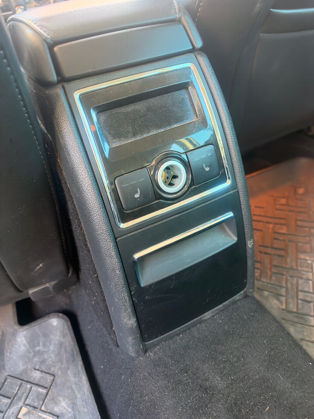 Skoda Superb 2.0 TDI 2014, kuva 6/10