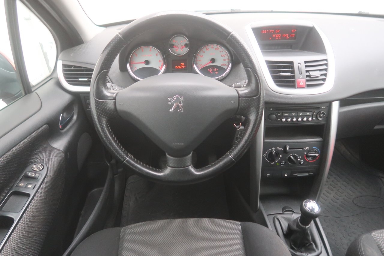 Peugeot 207 120 VTi 2008, photo 6/10