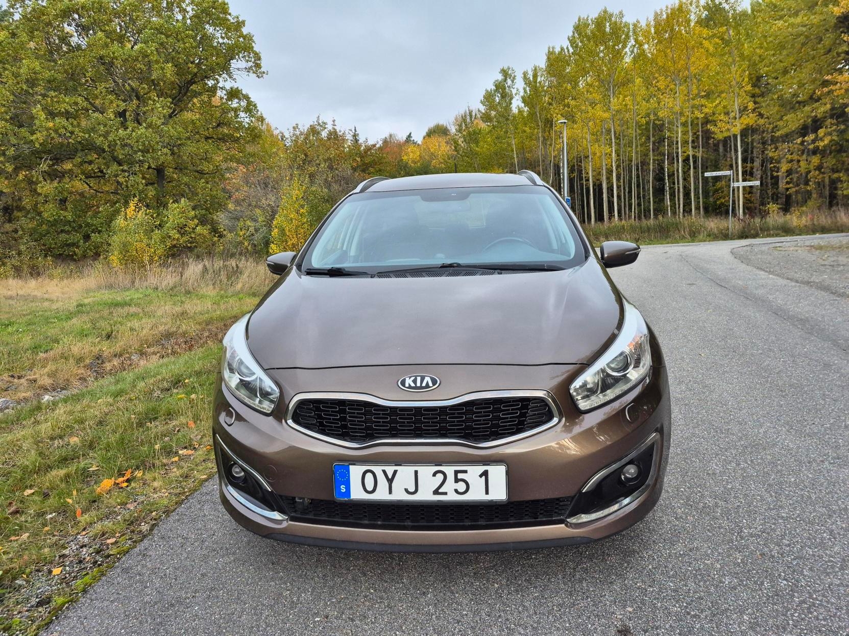Kia Ceed 1.6 GDI 2016, bild 2/9