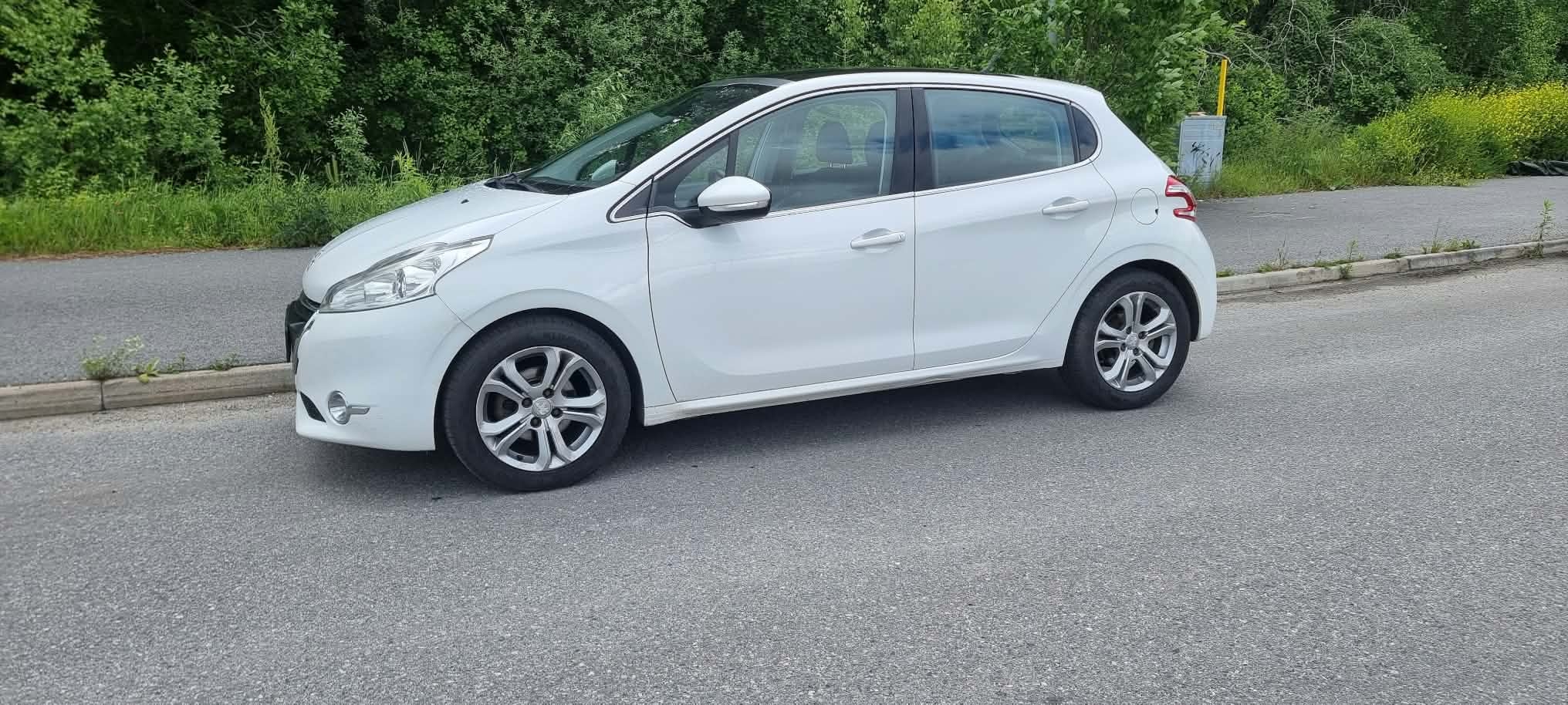 Peugeot 208 2014, bild 4/8