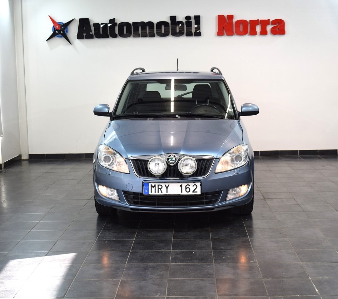 Skoda Fabia 1.2 TSI Elegance 2012, bild 2/10