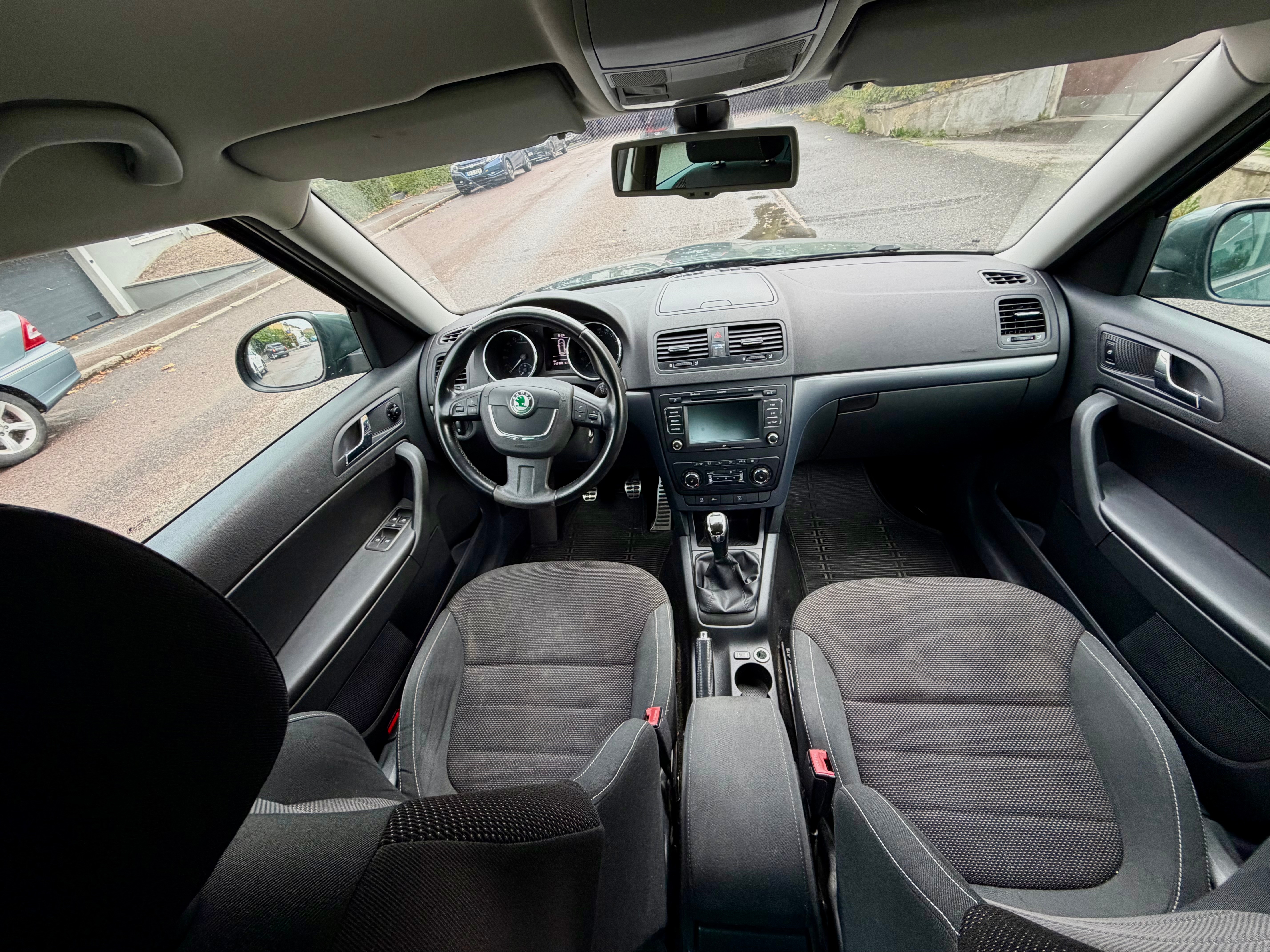 Skoda Yeti 2.0 TDI 2013, photo 3/6
