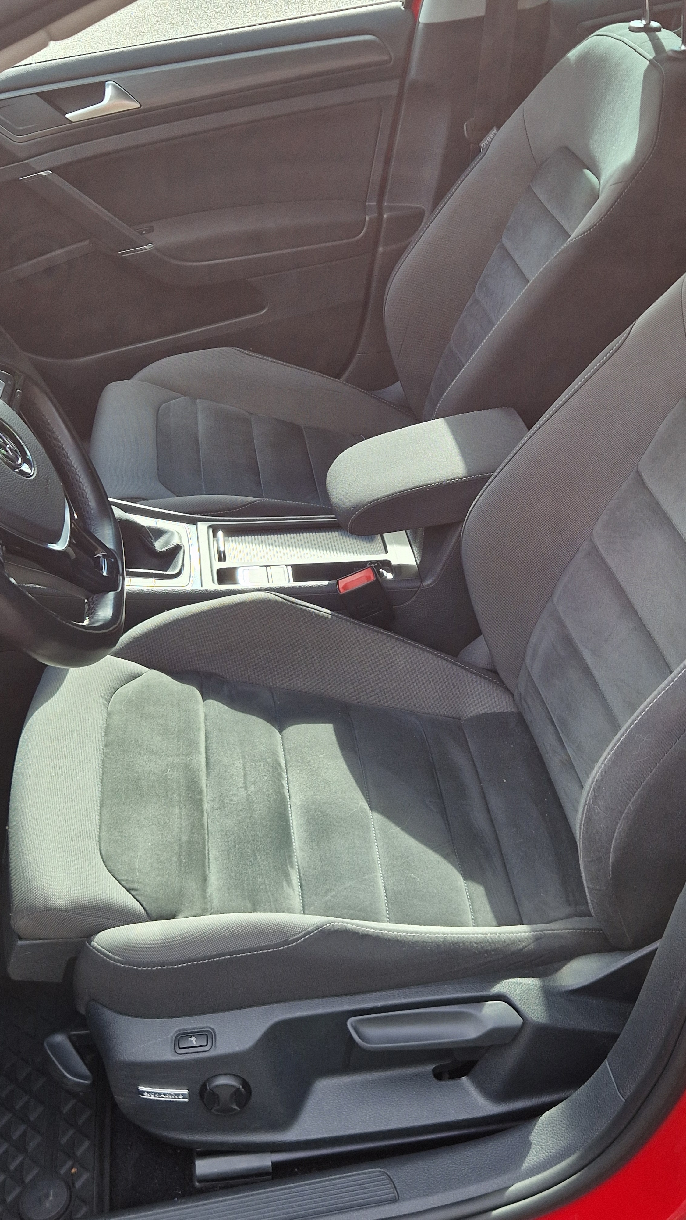 Volkswagen Golf 1.4 TGI 2018, bild 7/8