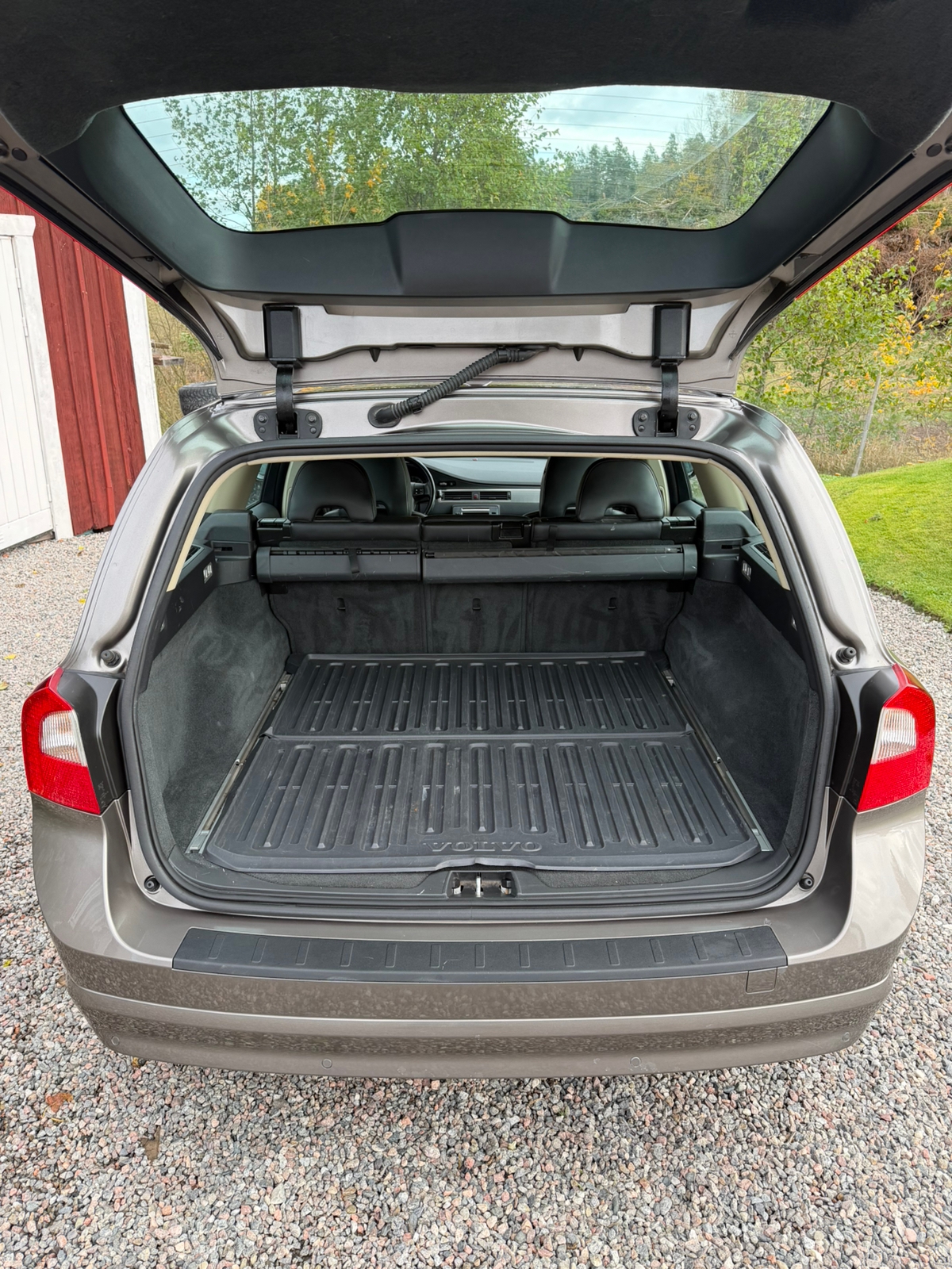 Volvo V70 Momentum 2008, bild 8/8