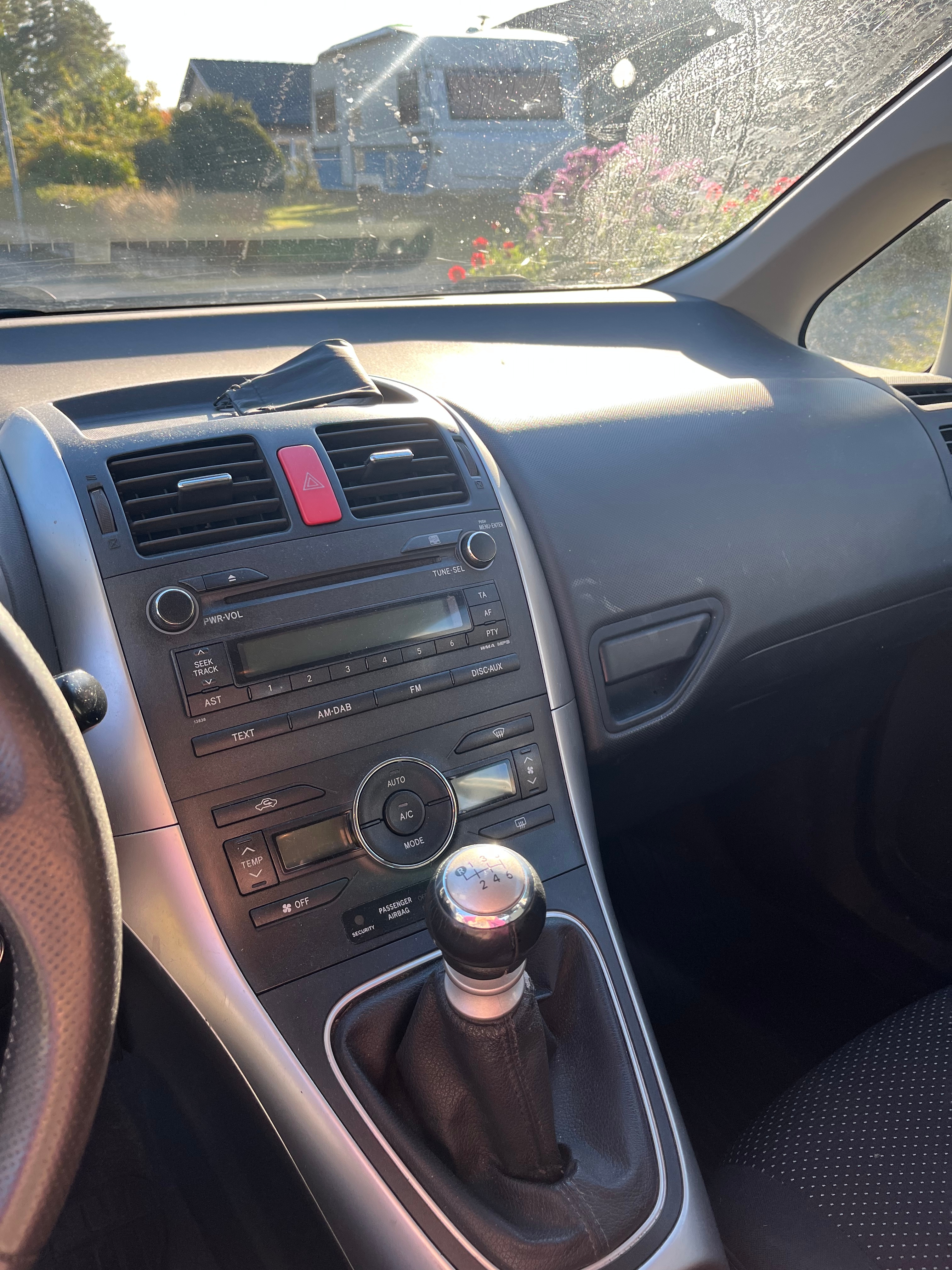 Toyota Auris 1.4 D-4D 2011, bild 4/4