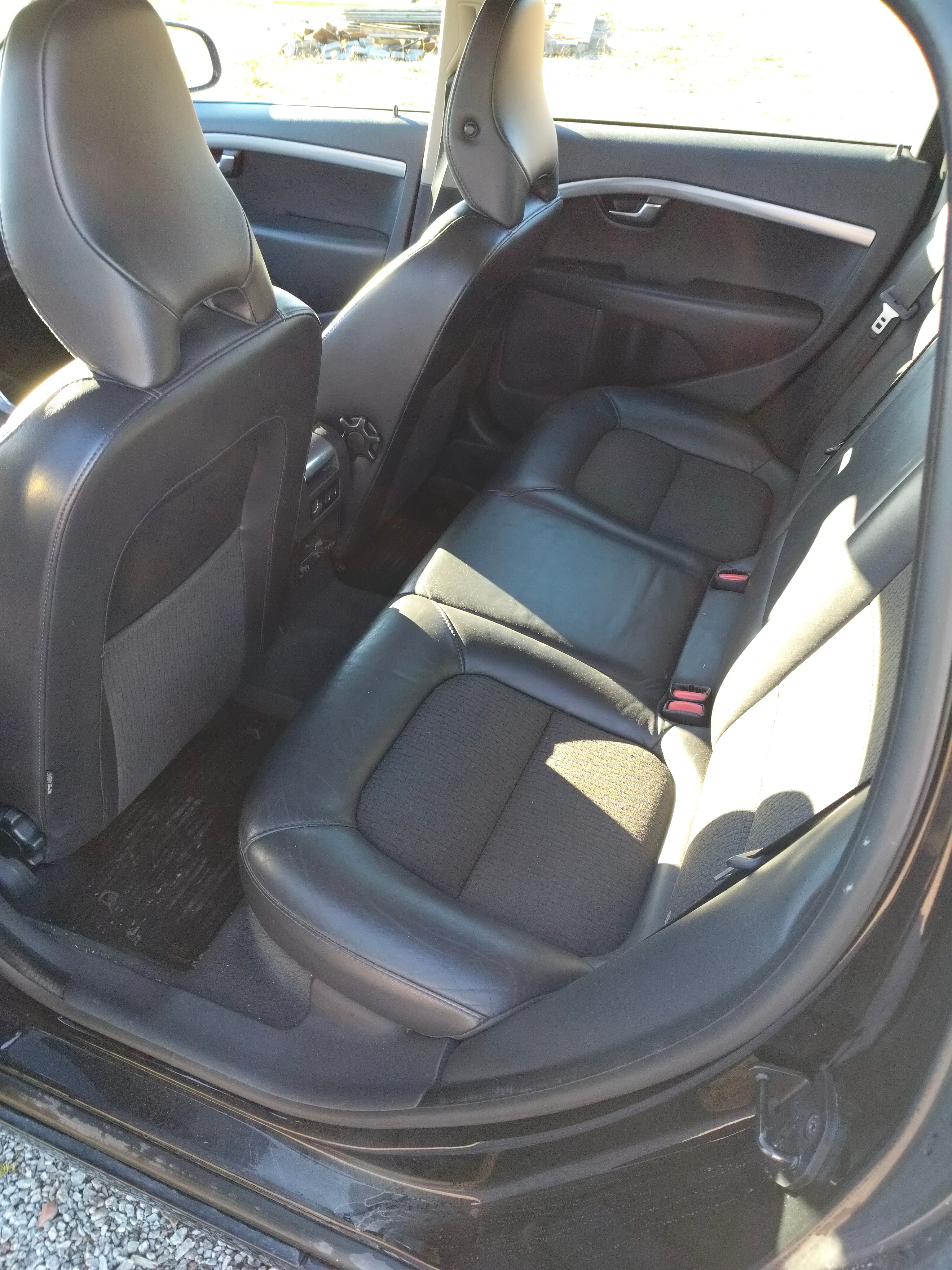 Volvo V70 D3 2012, photo 6/6