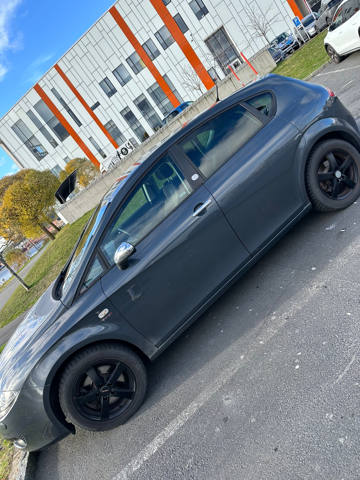 Seat Leon 2.0T FSI 2006, bild 2/7