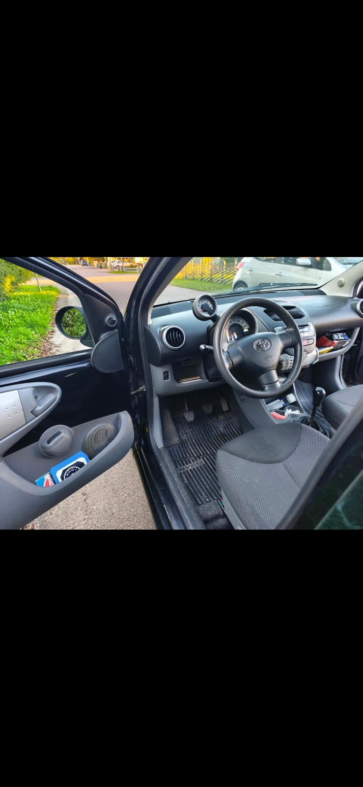 Toyota Aygo 1.0 2010, bild 3/8